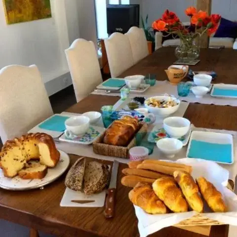 Property building, Breakfast in la Grange de Félicie