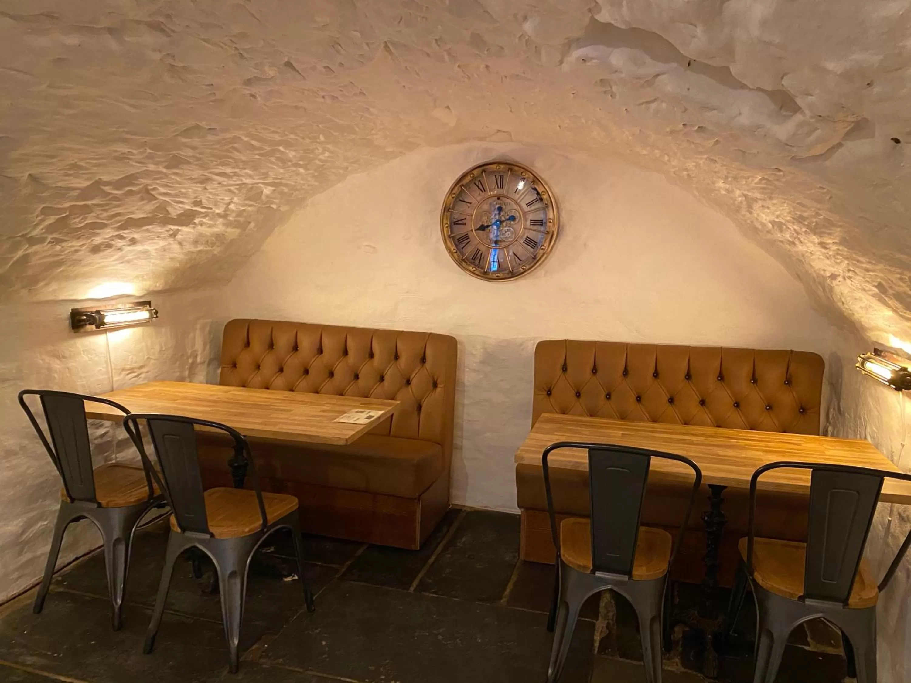 Restaurant/places to eat in The Golden Fleece Inn