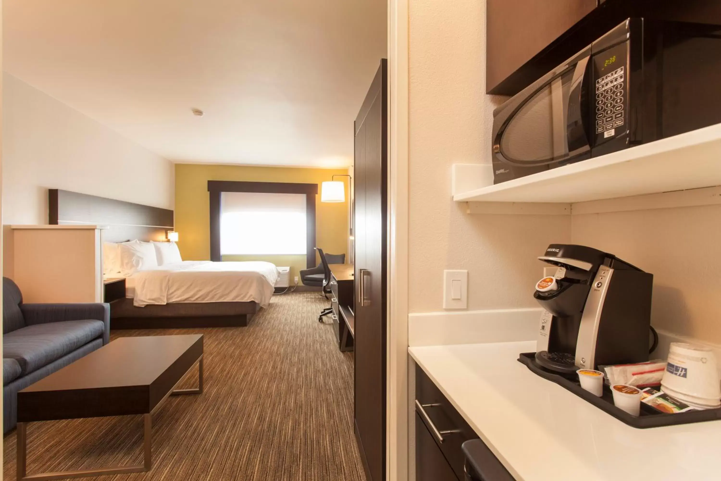 Holiday Inn Express & Suites - Santa Fe, an IHG Hotel