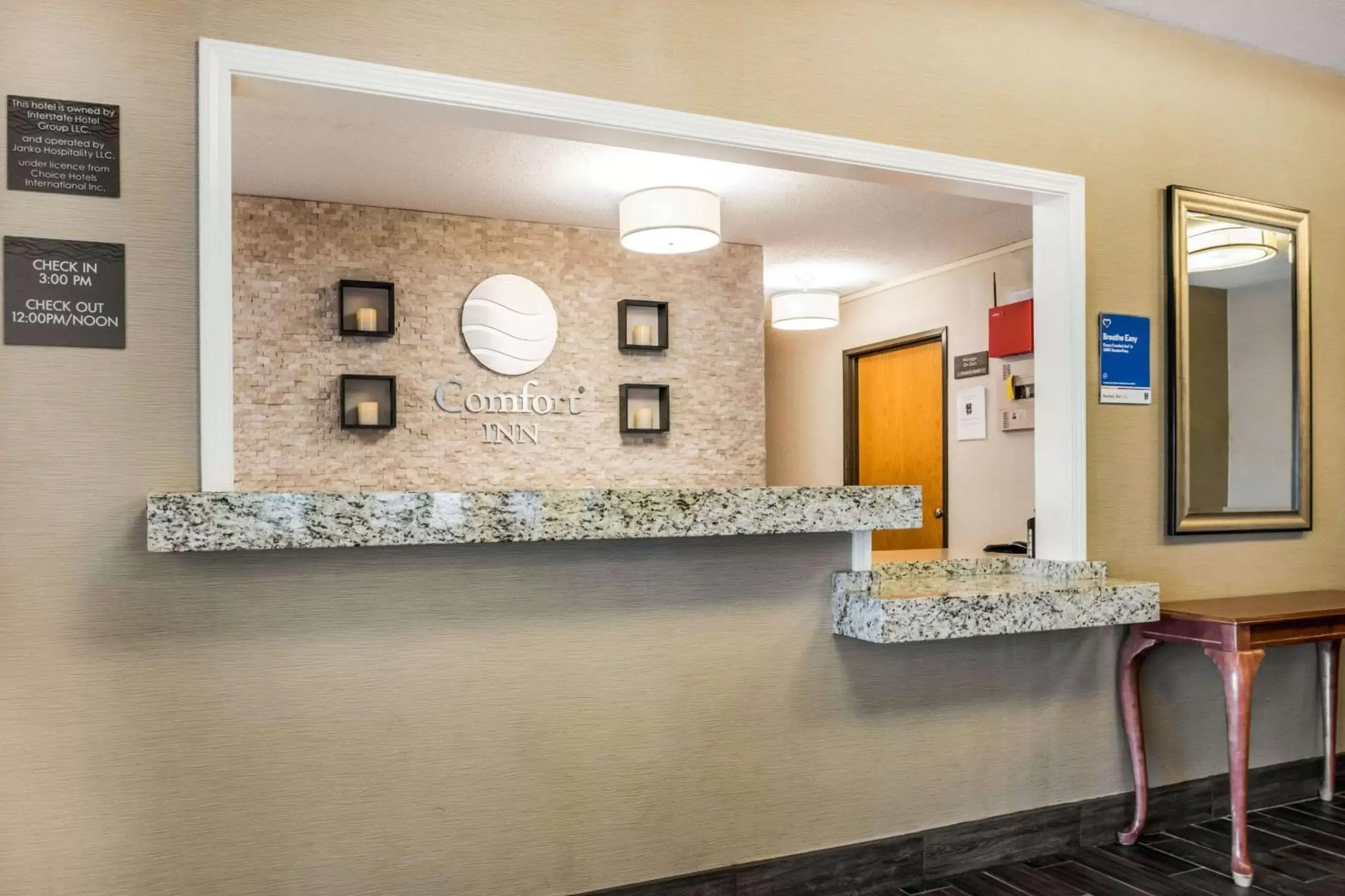 Lobby or reception, Lobby/Reception in Comfort Inn Ottawa Starved Rock Area