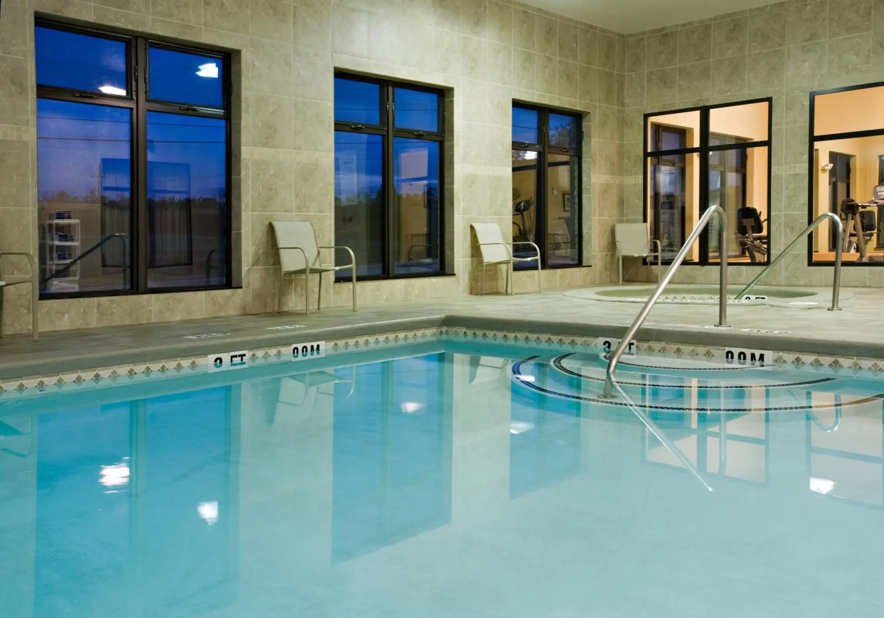 Swimming Pool in Holiday Inn Express Hotel and Suites Borger, an IHG Hotel