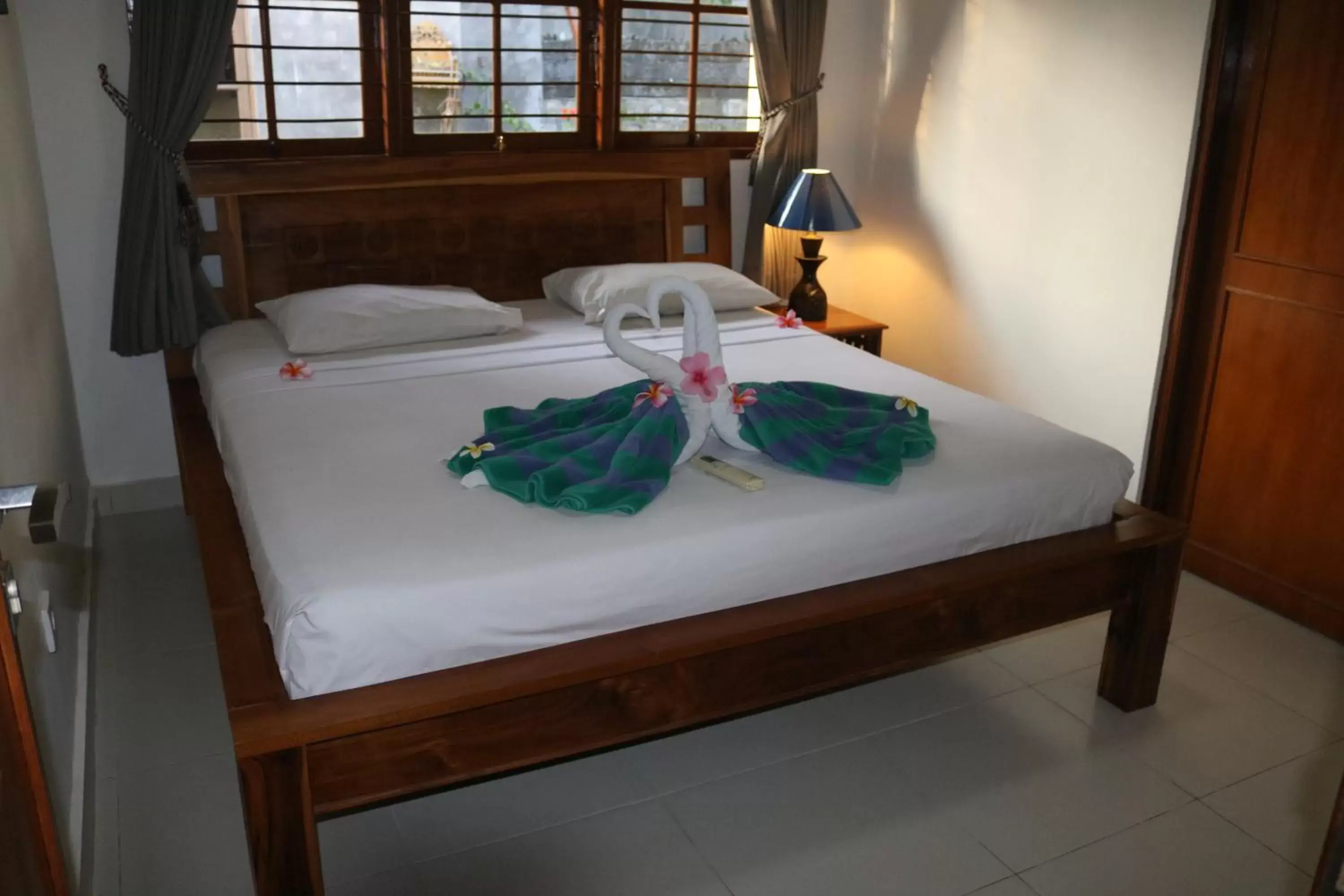 bunk bed, Bed in Kusnadi Hotel