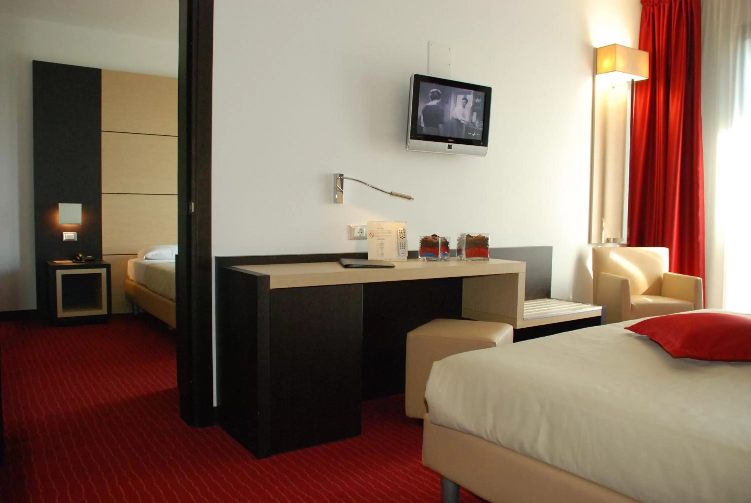 Bathroom, Bed in Best Western Plus Hotel Galileo Padova