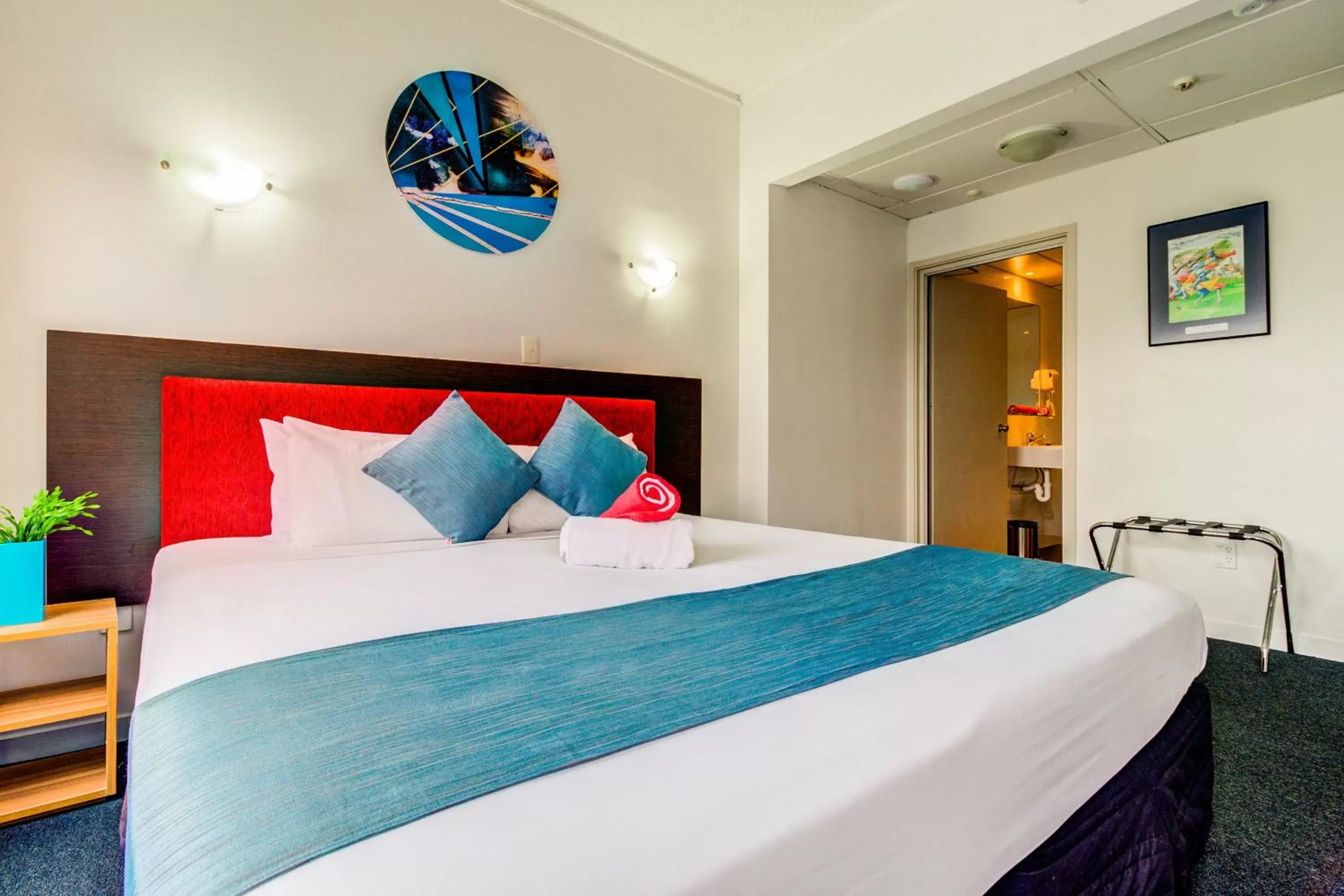 Bedroom, Bed in Ascotia Off Queen Bedroom, Bed in Ascotia Off Queen