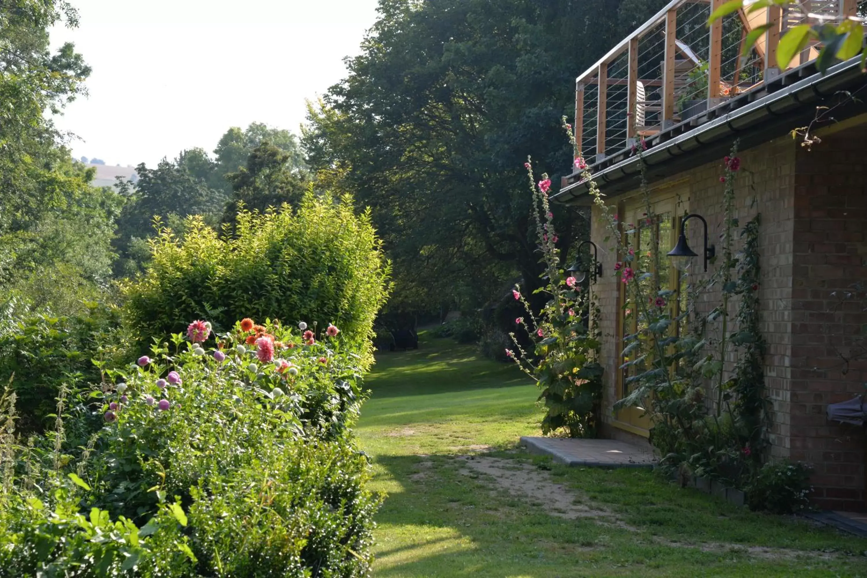 Spring, Garden in Thatchcombe B&B