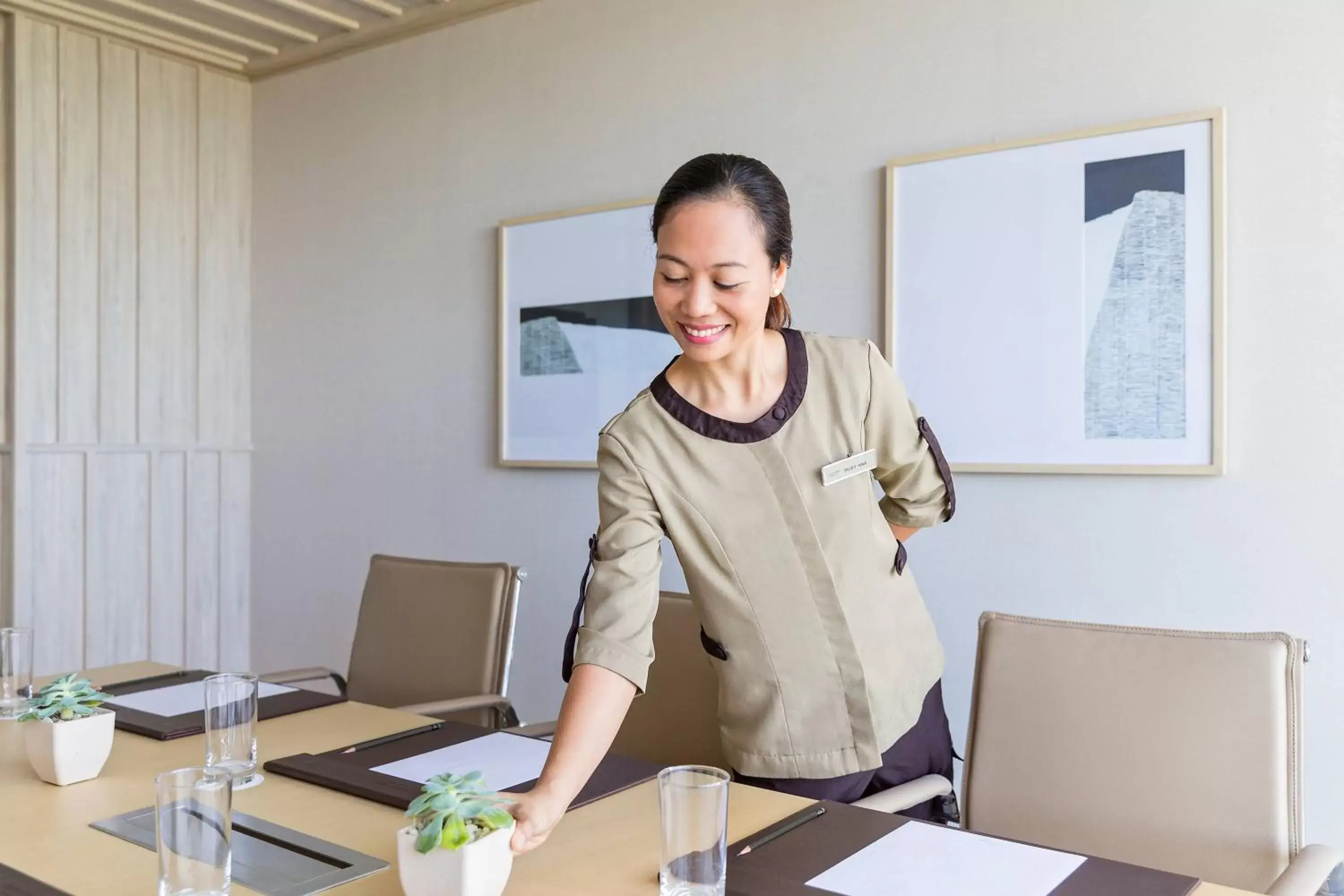 Lobby or reception in Courtyard by Marriott Iloilo