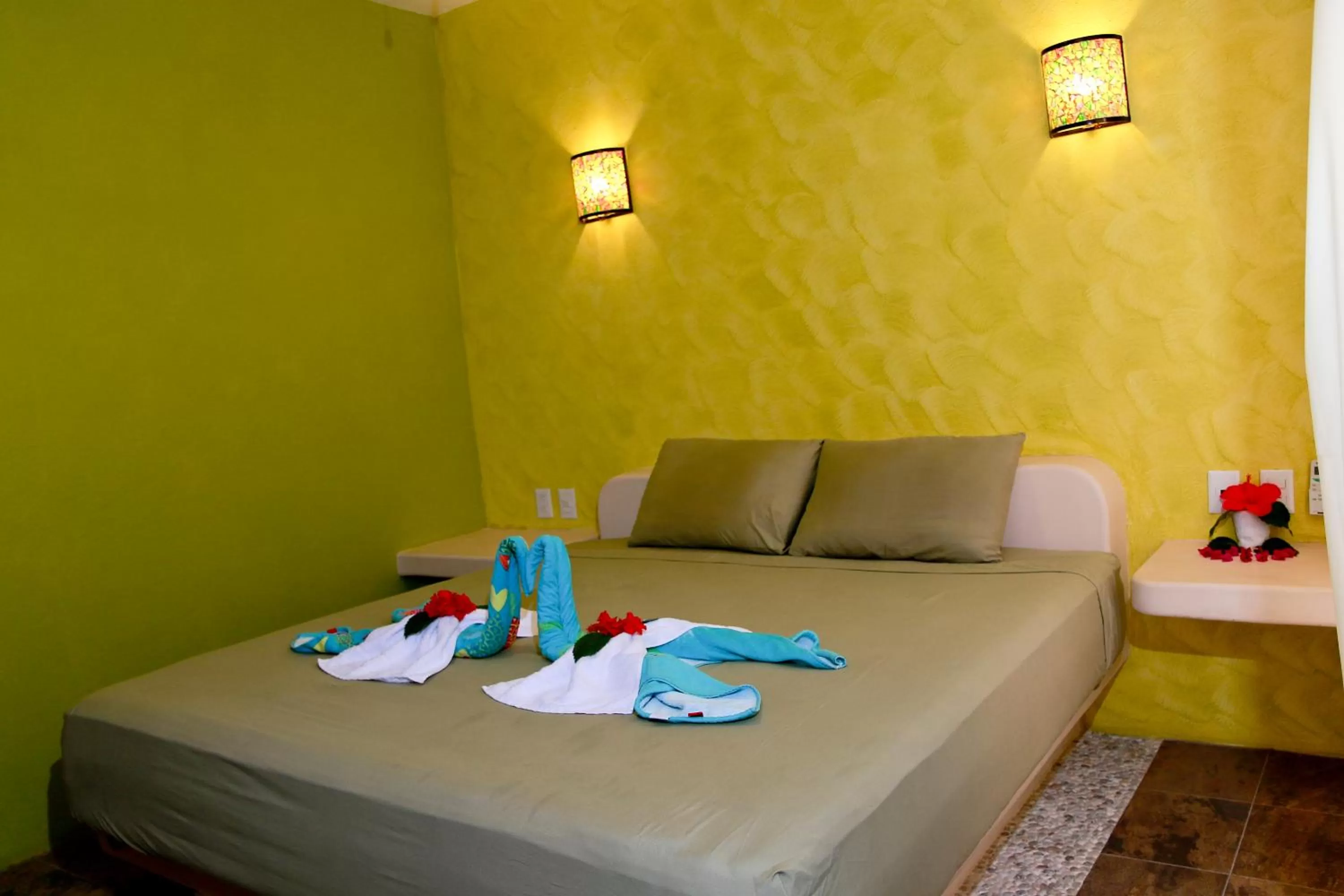 Bed in Ceiba Studios