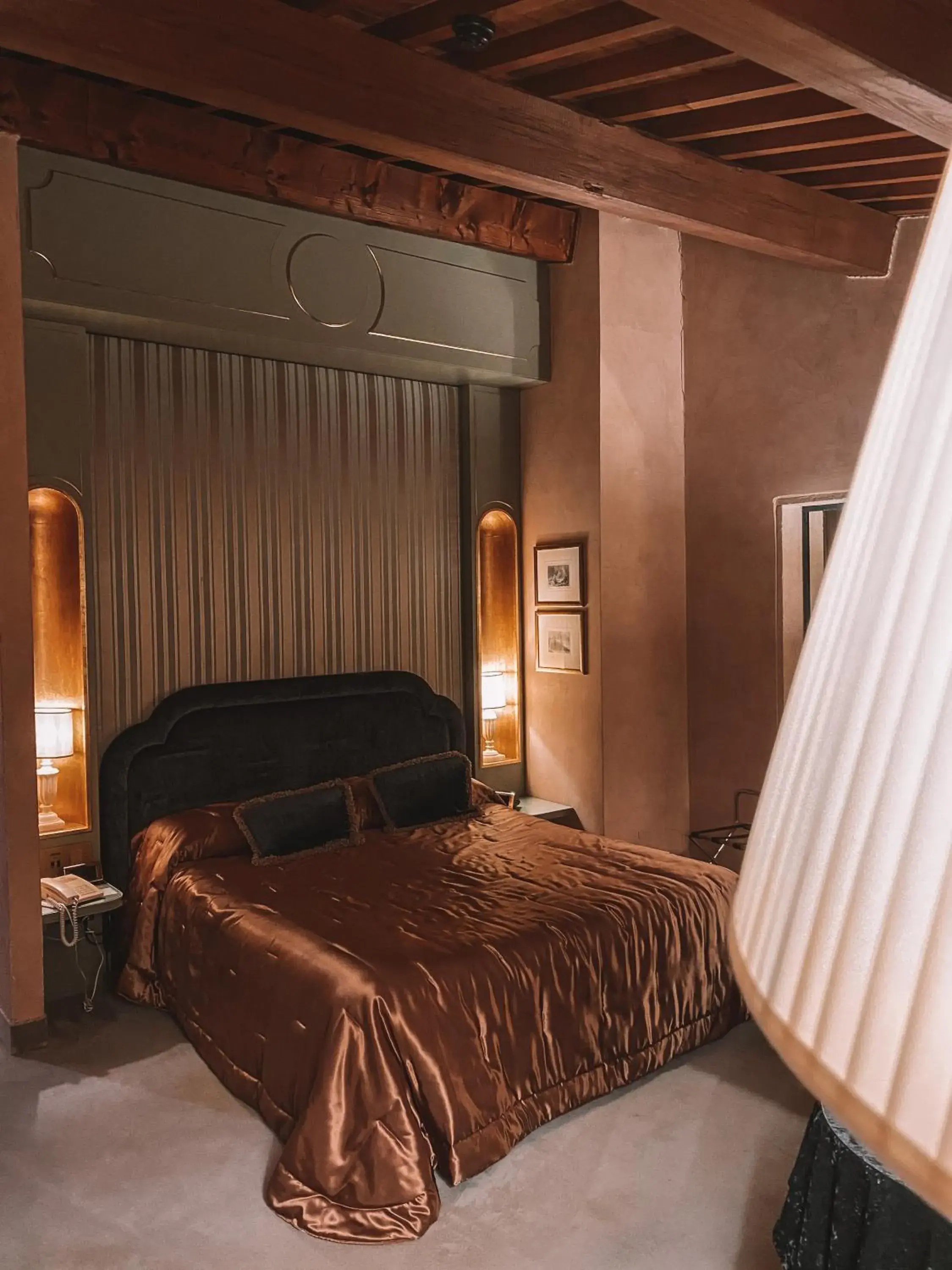 Bed in Hotel Relais