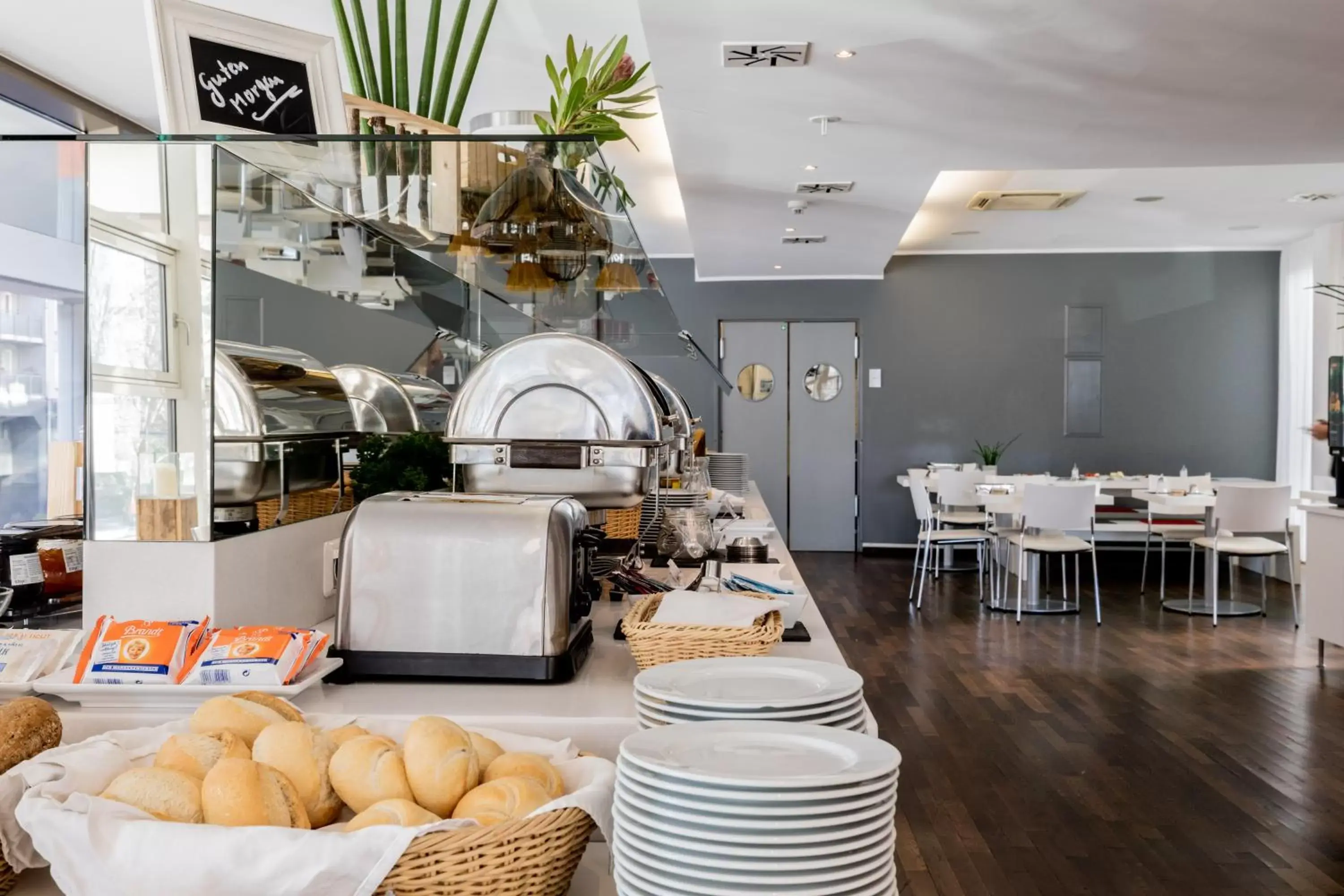 Breakfast, Restaurant/Places to Eat in Select Hotel Berlin Gendarmenmarkt