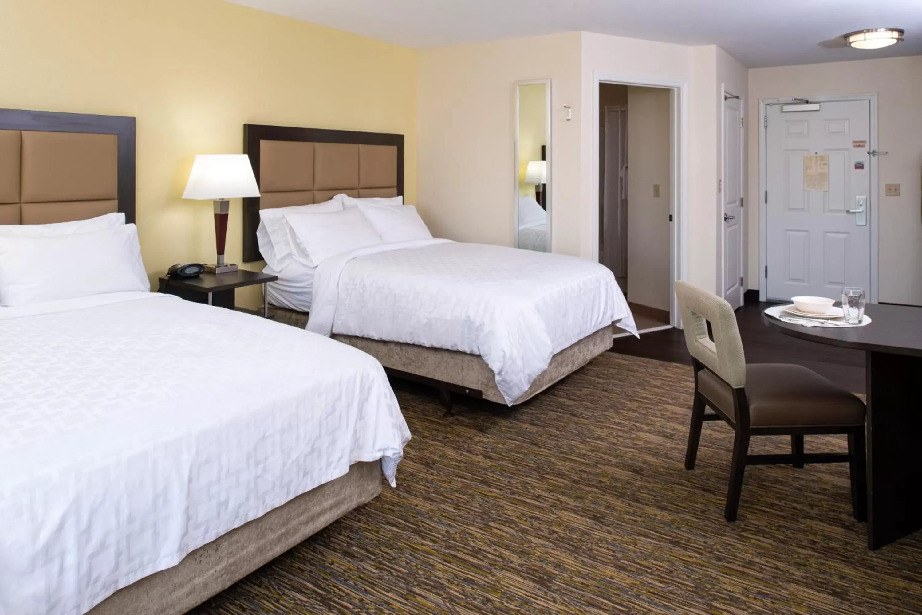 Photo of the whole room, Bed in Candlewood Suites Olathe, an IHG Hotel
