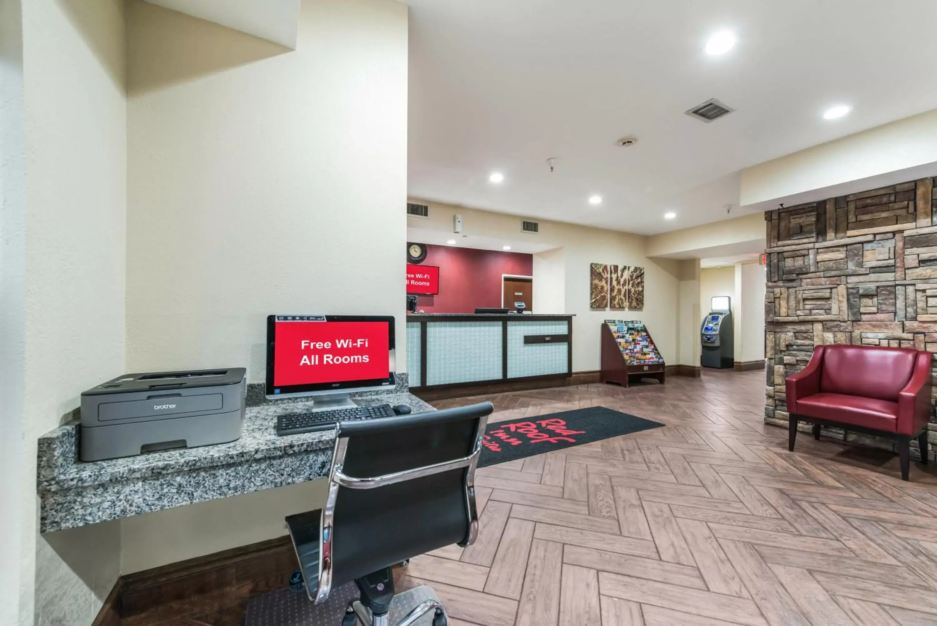 Lobby or reception in Red Roof Inn & Suites Monee Lobby or reception in Red Roof Inn & Suites Monee