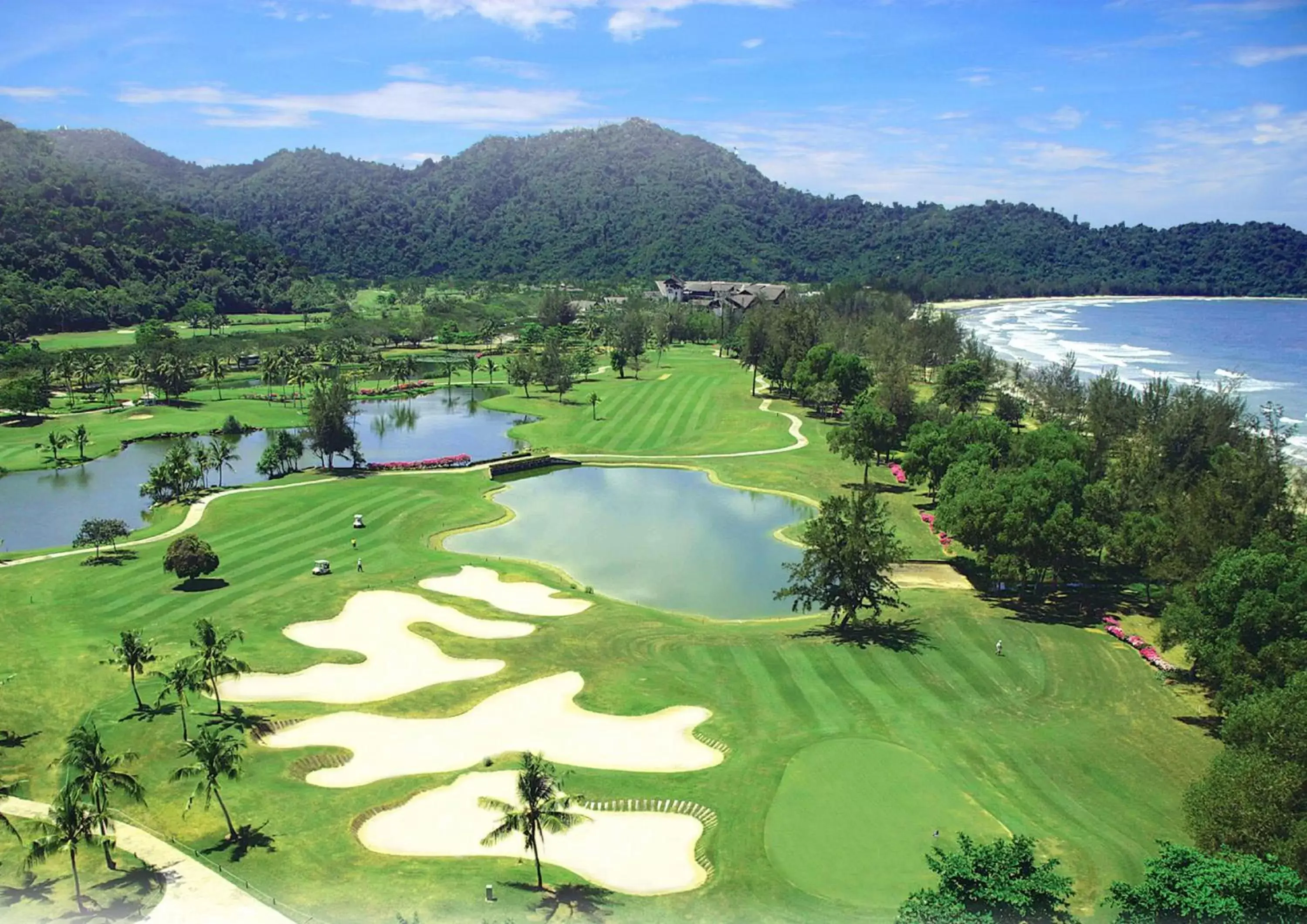 Golfcourse, Bird's-eye View in Nexus Resort & Spa Karambunai