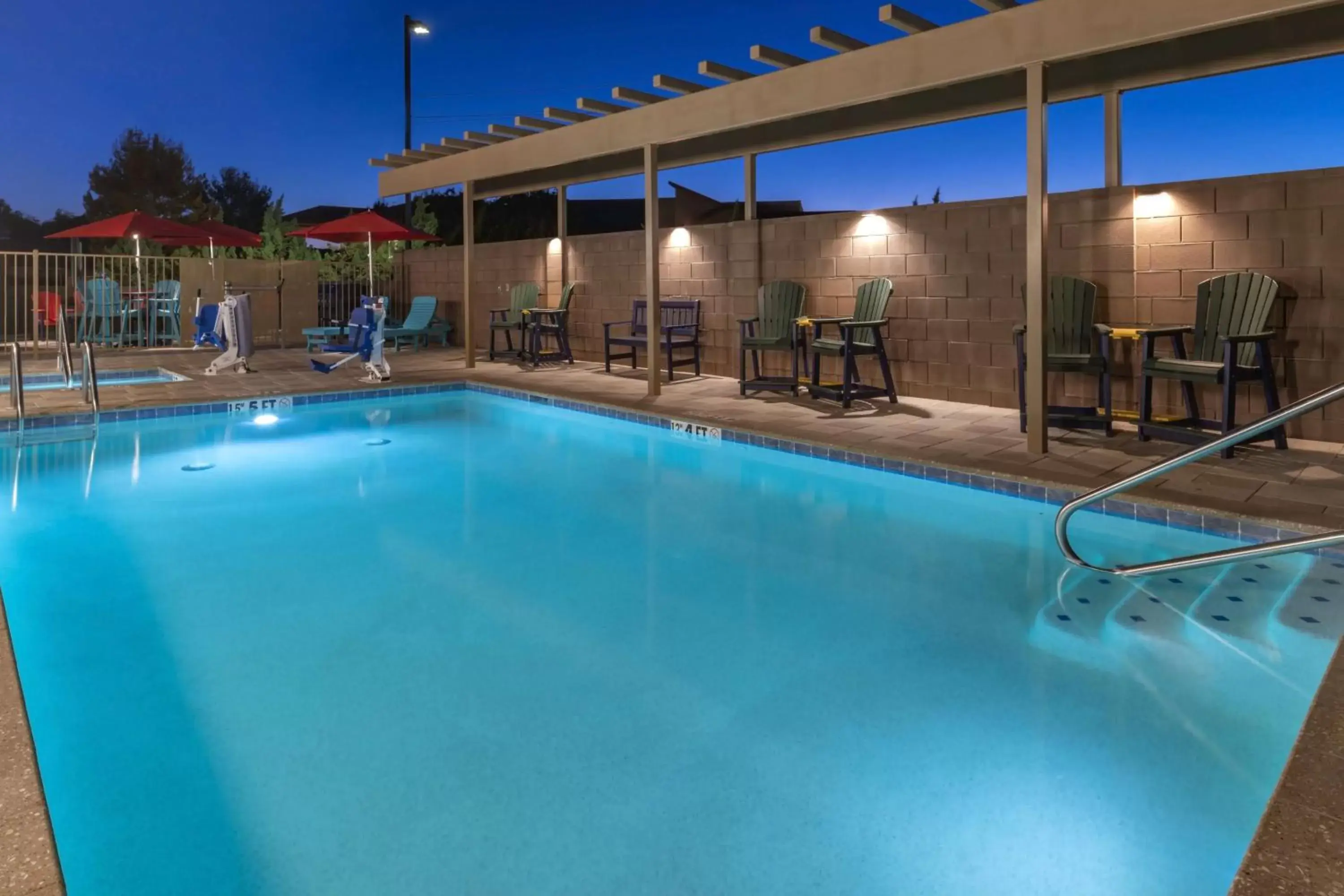 Pool view in Home2 Suites by Hilton Kingman Pool view in Home2 Suites by Hilton Kingman