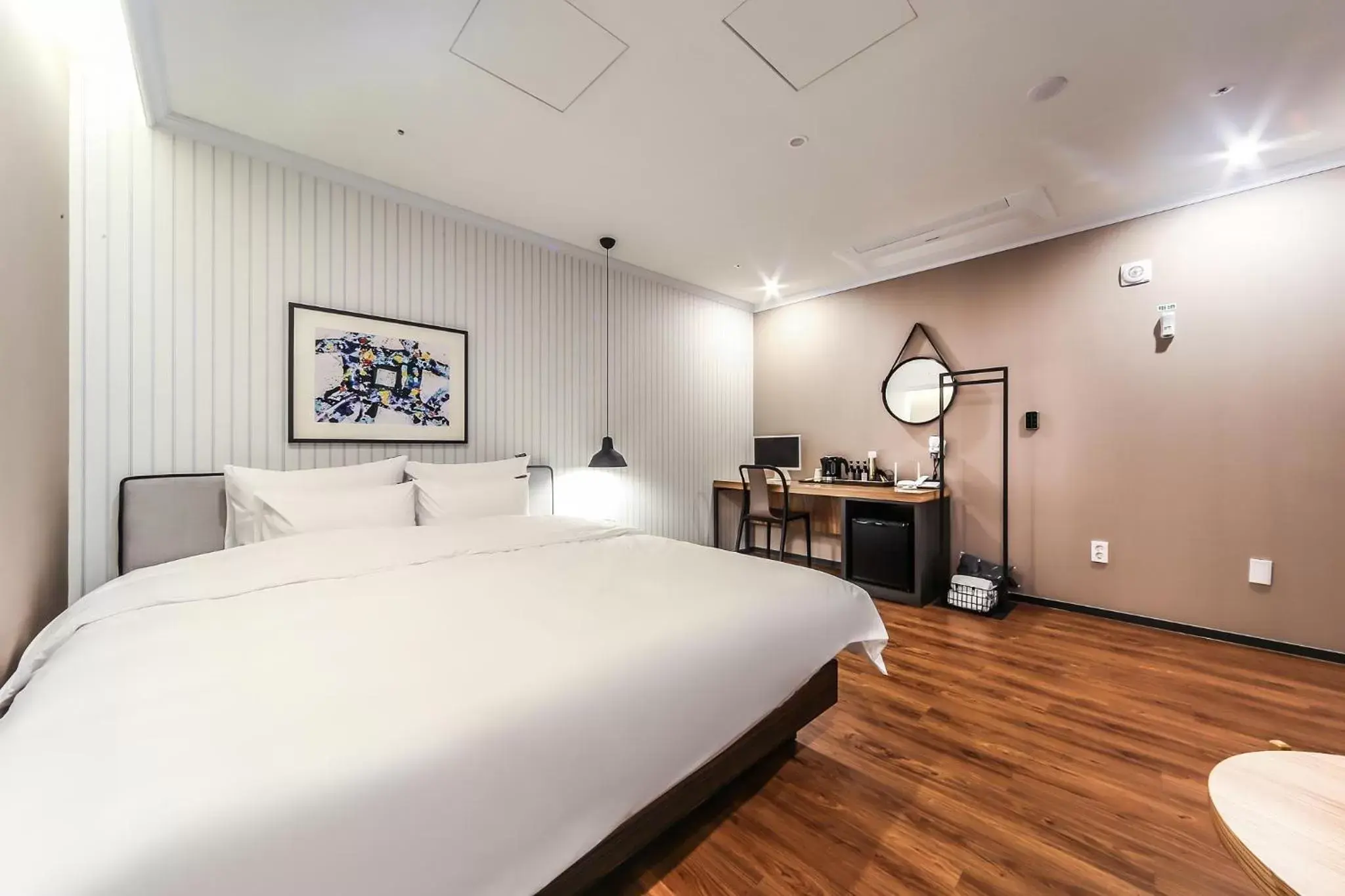 Photo of the whole room, Bed in Seomyeon Brown-dot hotel Gold