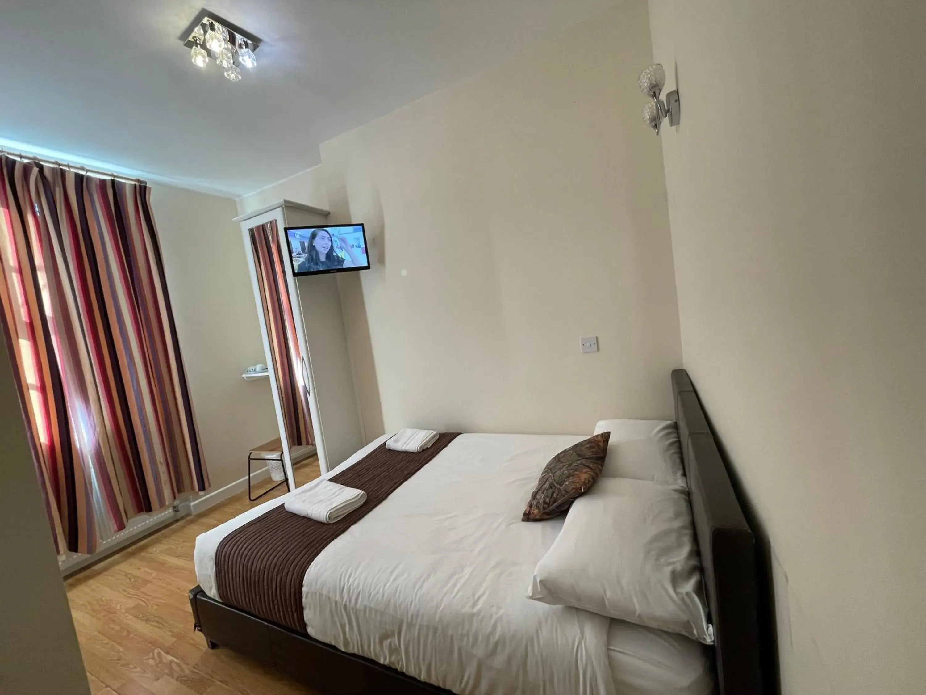 TV and multimedia, Bed in Kings Cross Hotel London