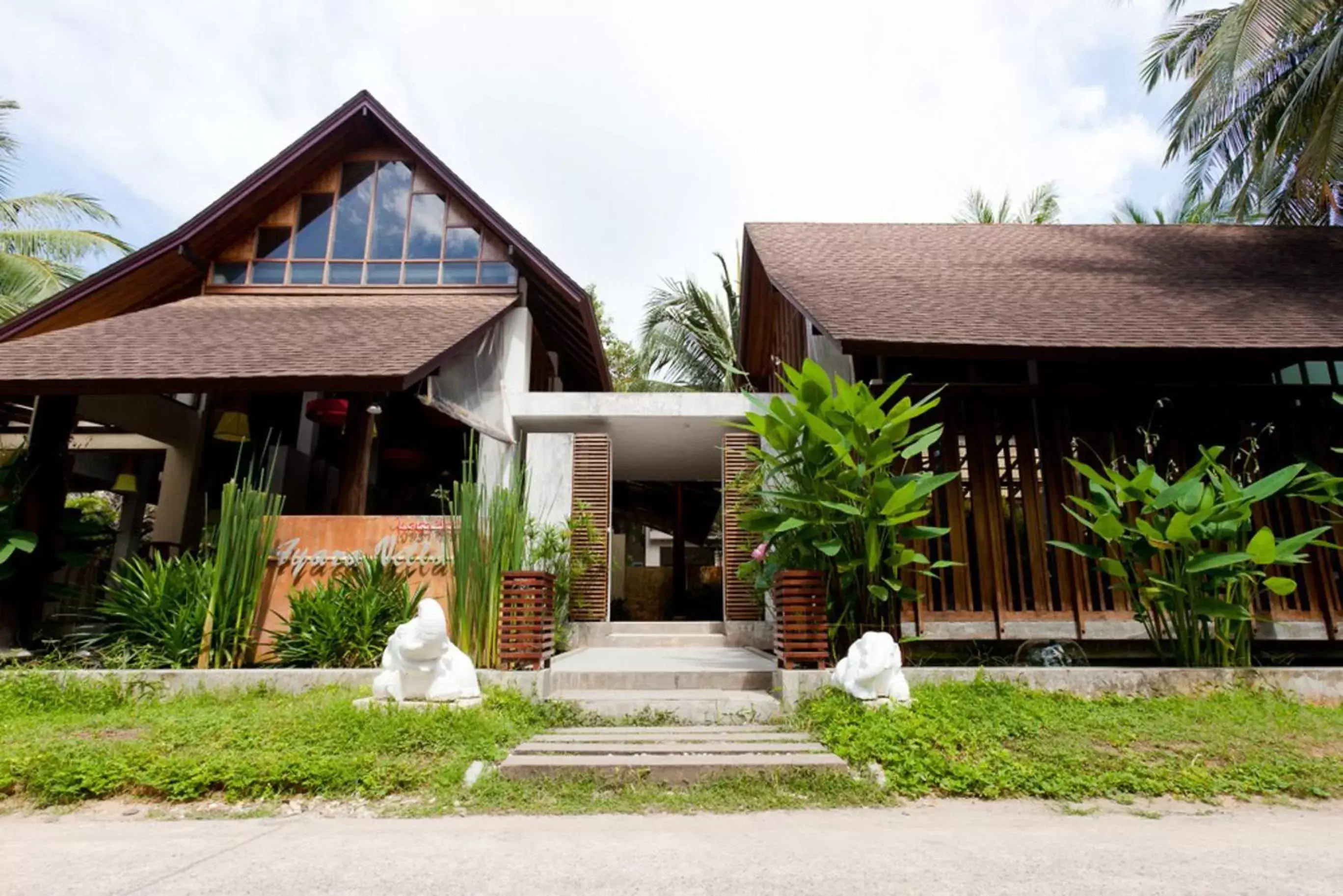 Facade/entrance in Ayara Villas - SHA Extra Plus Facade/entrance in Ayara Villas - SHA Extra Plus