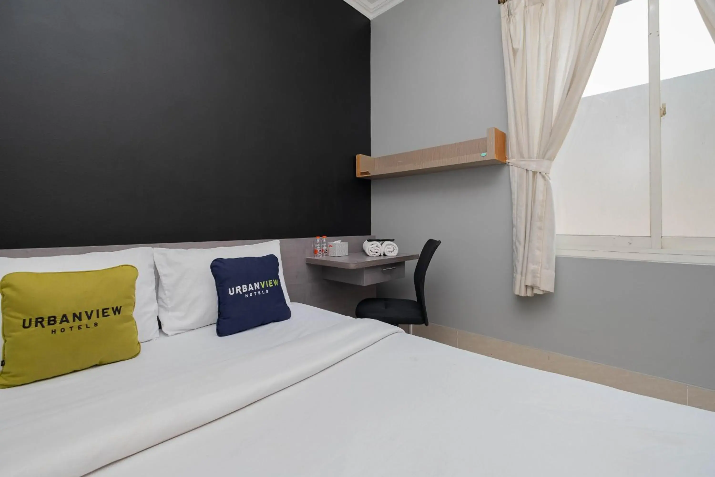 Bed in Urbanview Hotel Stariez Karawaci Tangerang