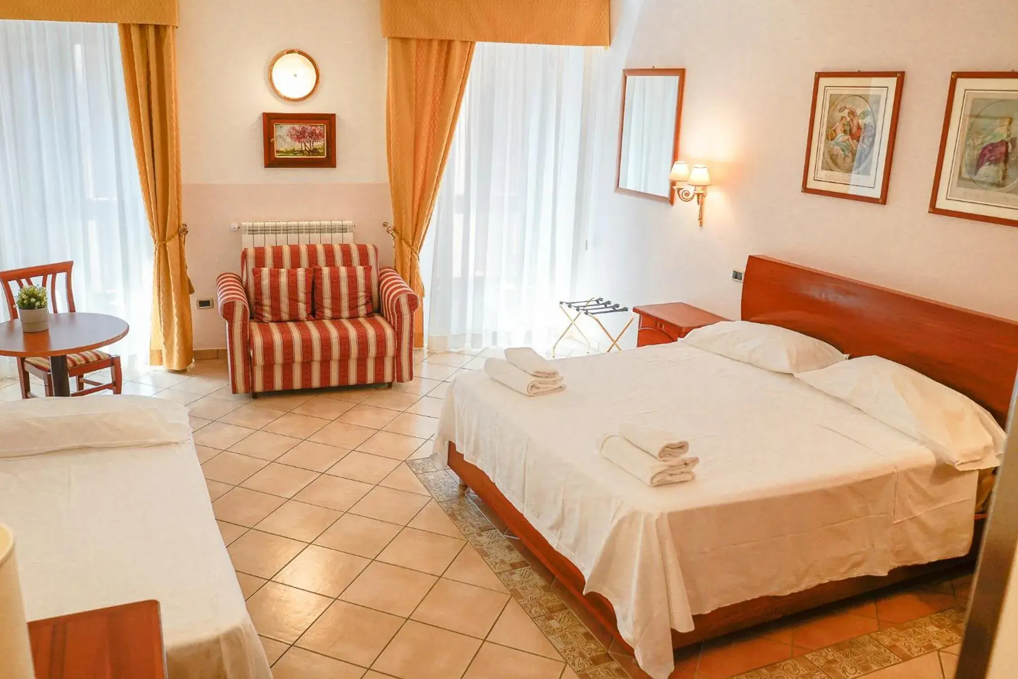 Bedroom in Hotel Ristorante Garibaldi