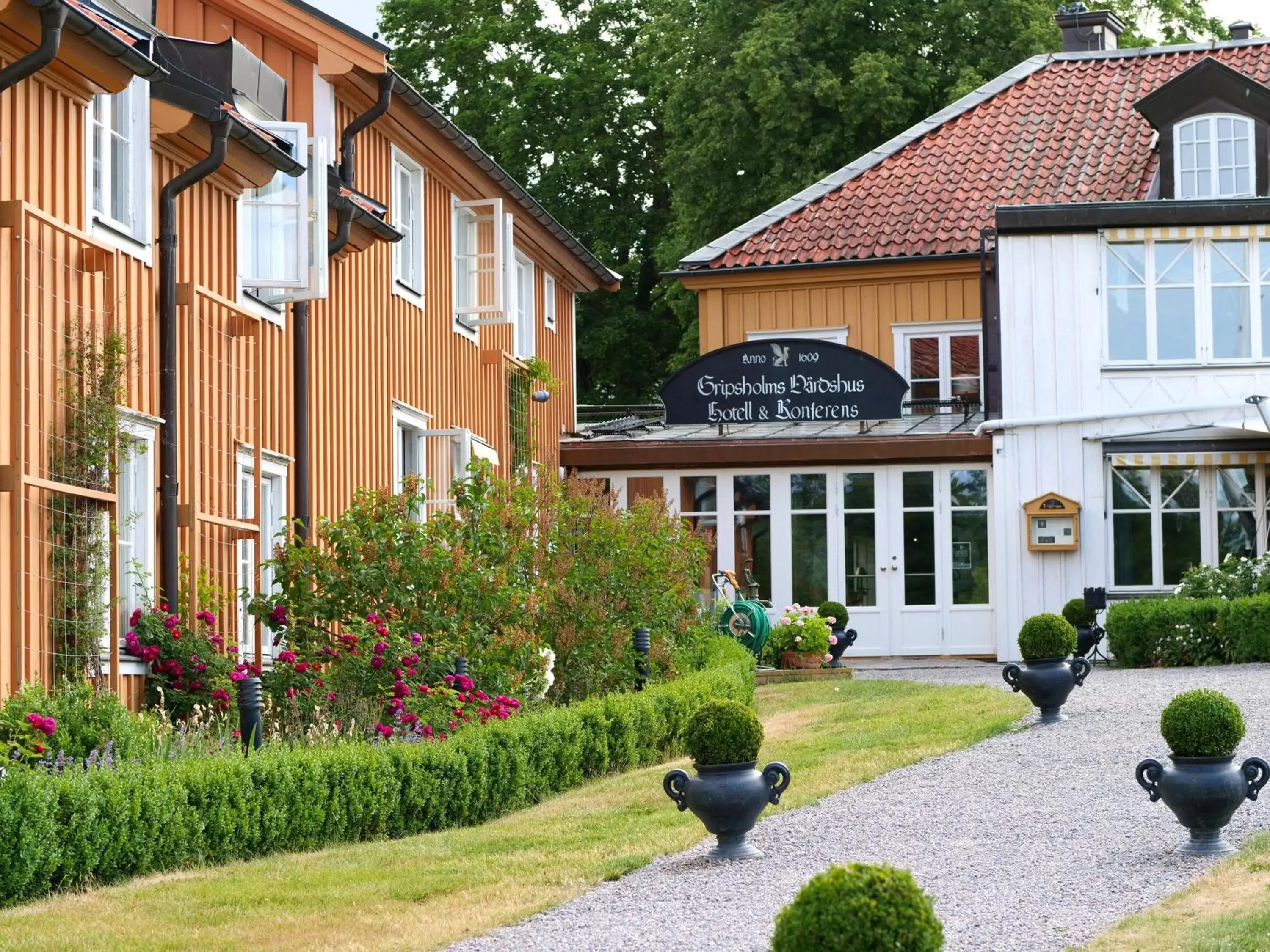 Facade/entrance, Property Building in Gripsholms Värdshus