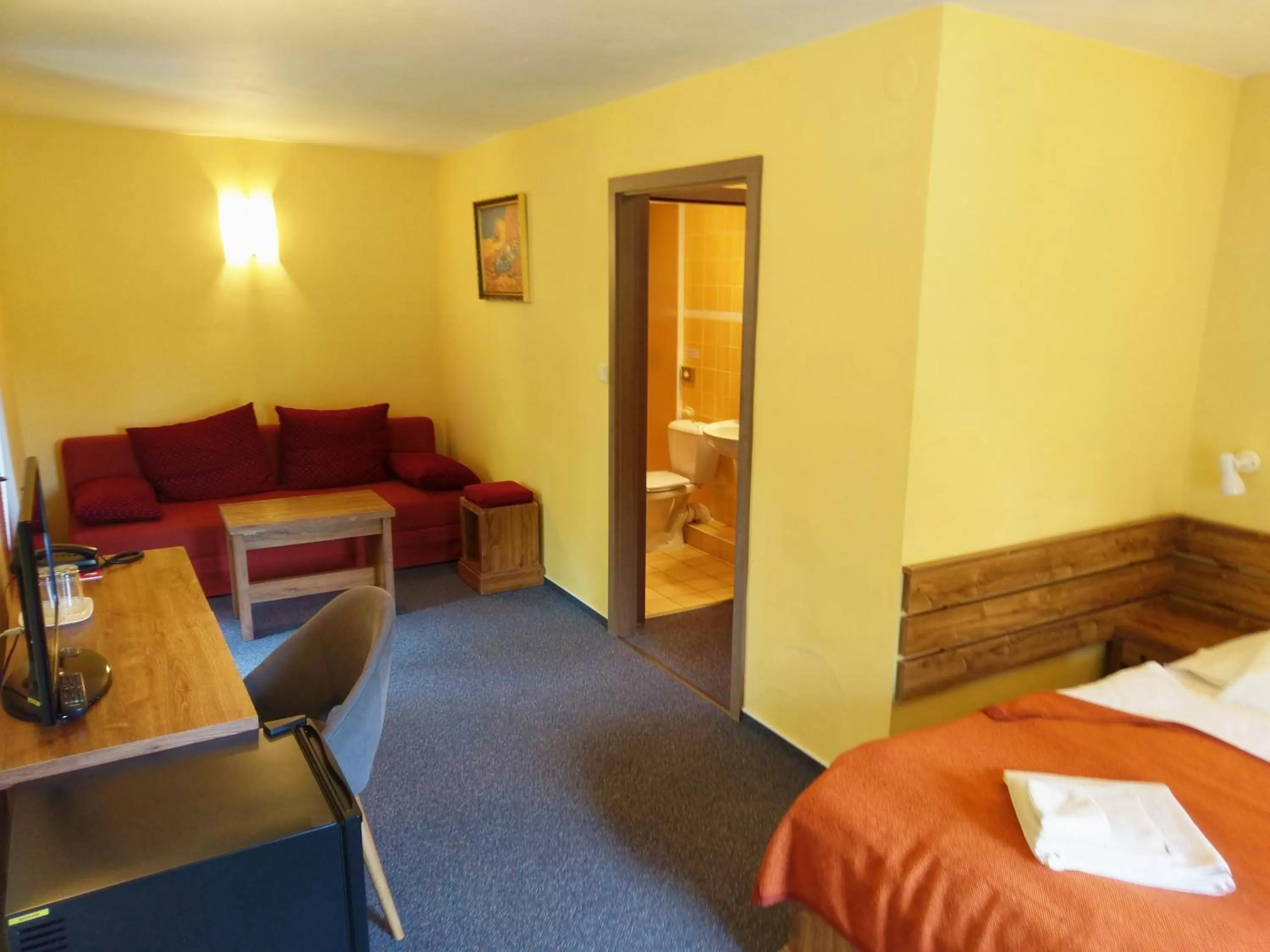 Seating area in Hotel a Hostinec Tálský mlýn