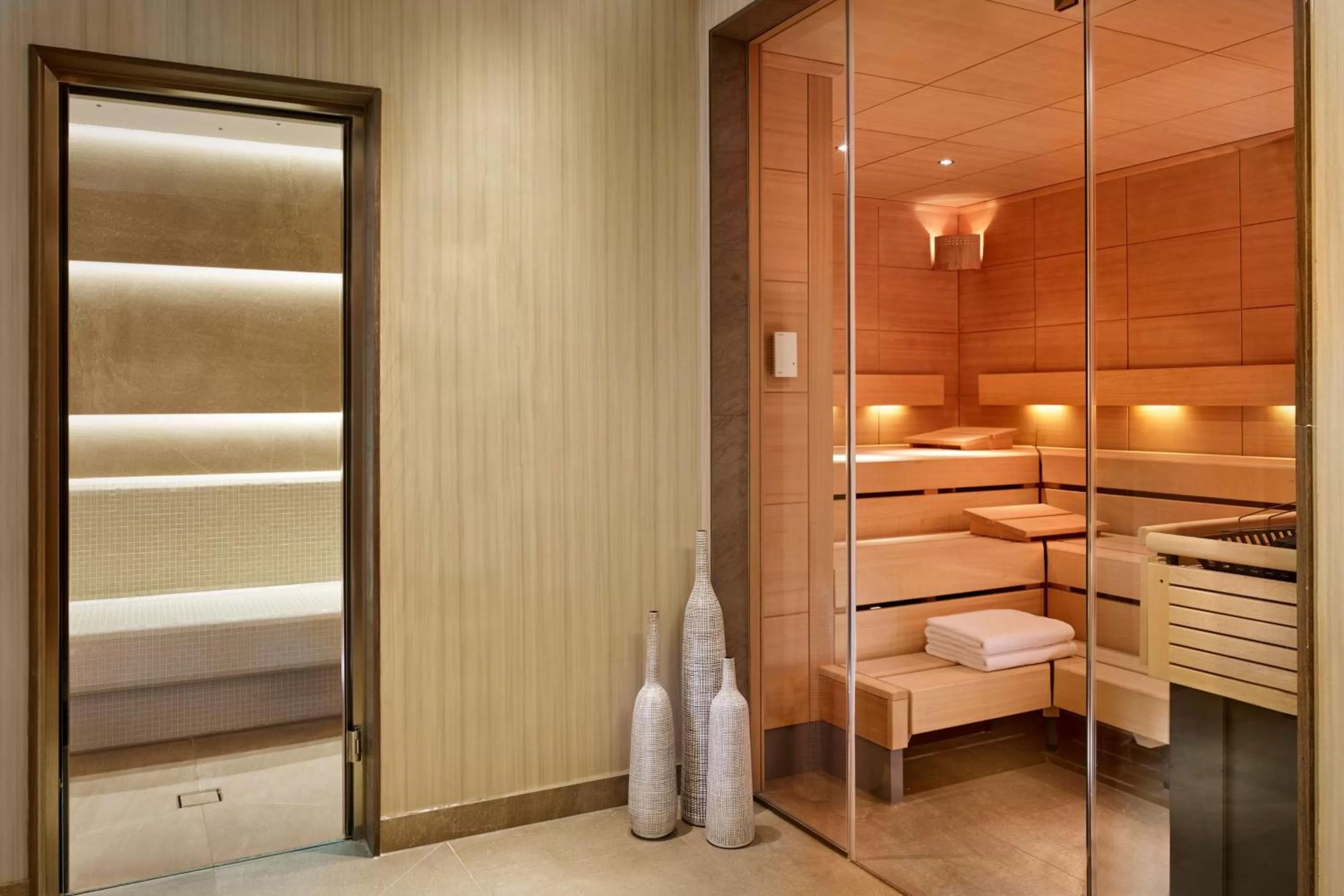 Fitness centre/facilities, Bed in The Ritz-Carlton, Berlin