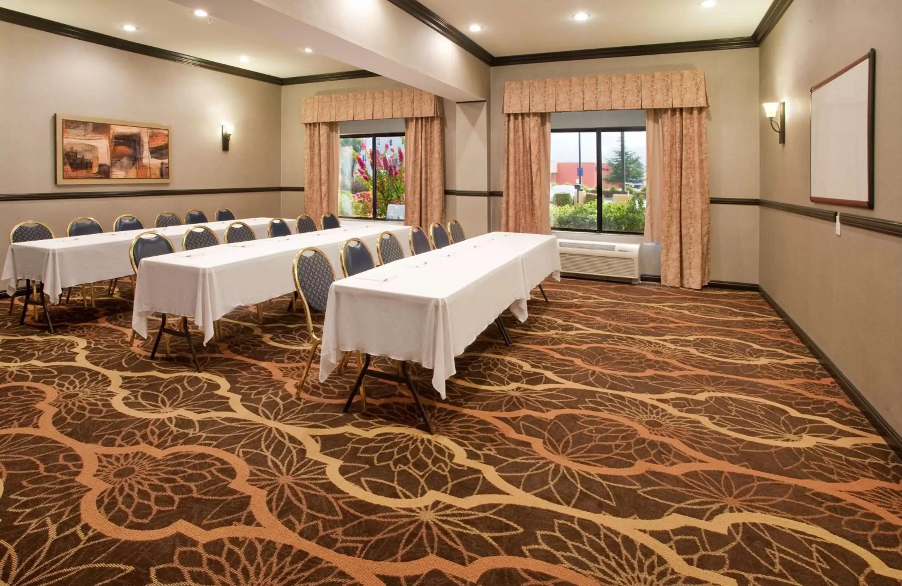 Meeting/conference room in Hampton Inn & Suites Hemet