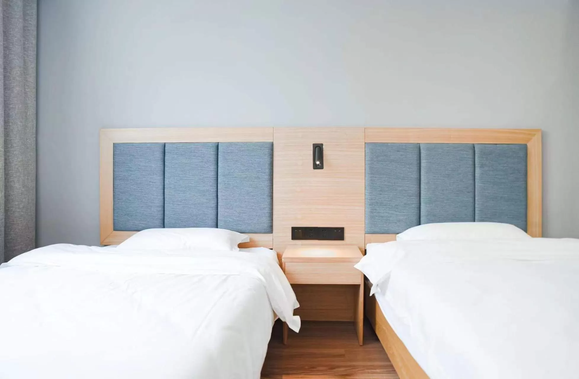 Bed in Travel light Guilin