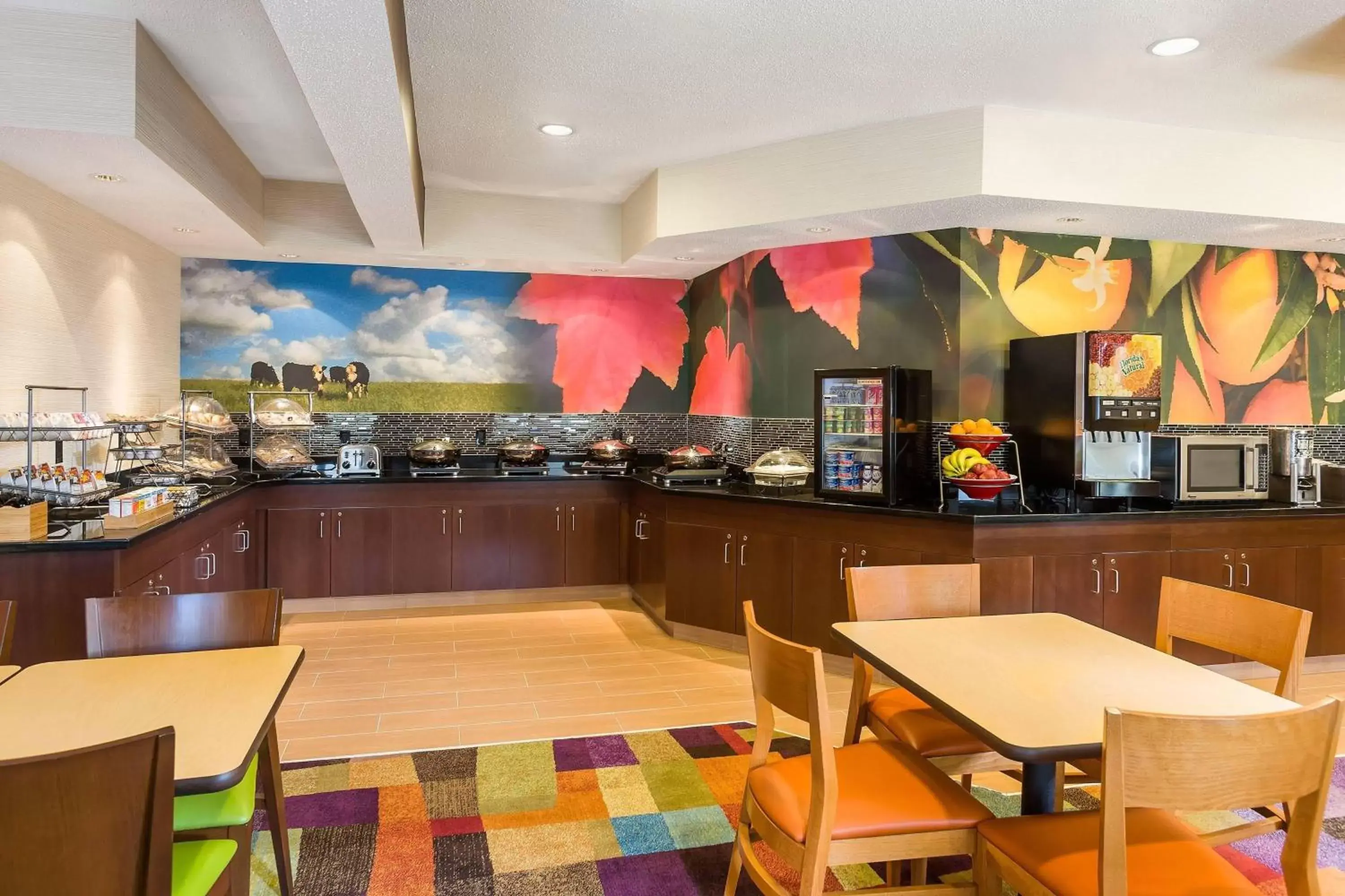 Breakfast, Restaurant/Places to Eat in Fairfield Inn & Suites Grand Rapids