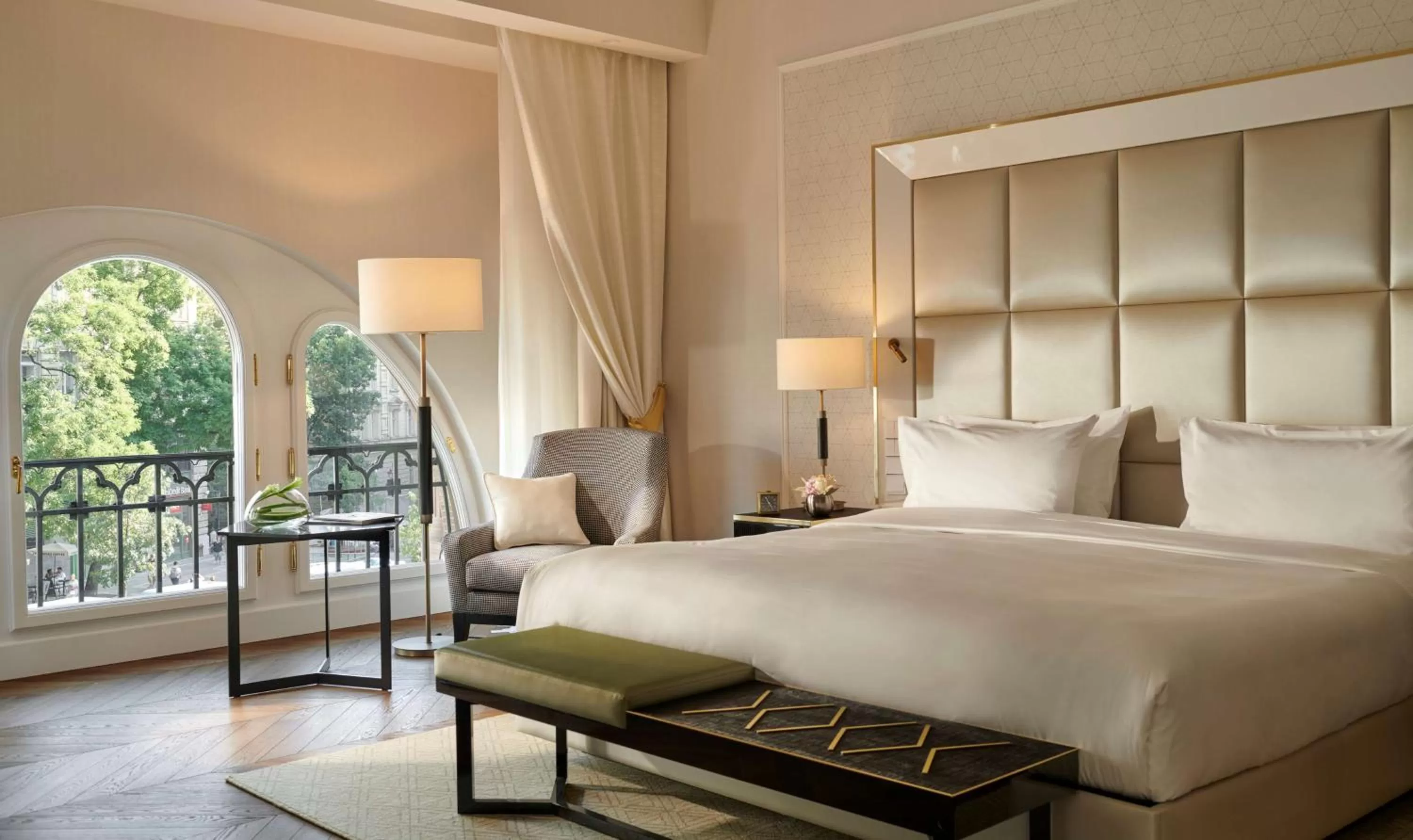 Photo of the whole room, Bed in Párisi Udvar Hotel Budapest, part of Hyatt