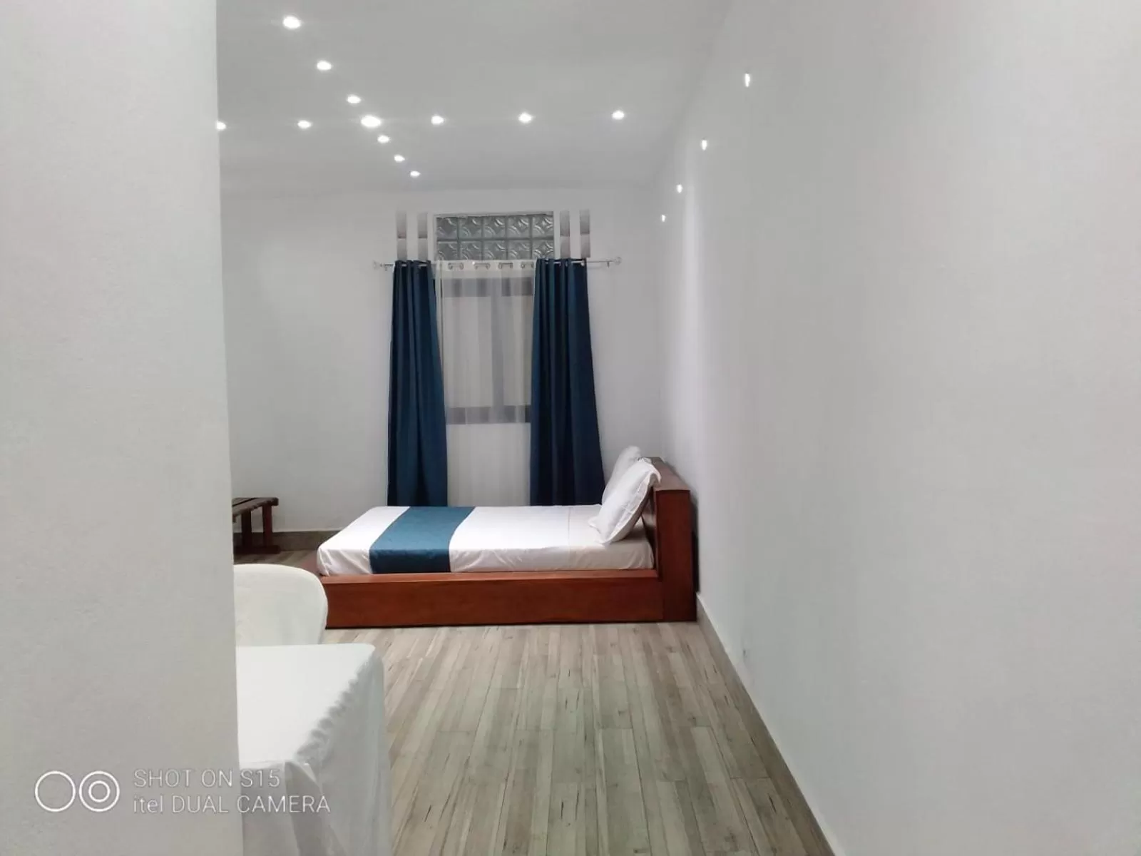 Bed in Le Majestic Toamasina Hotel