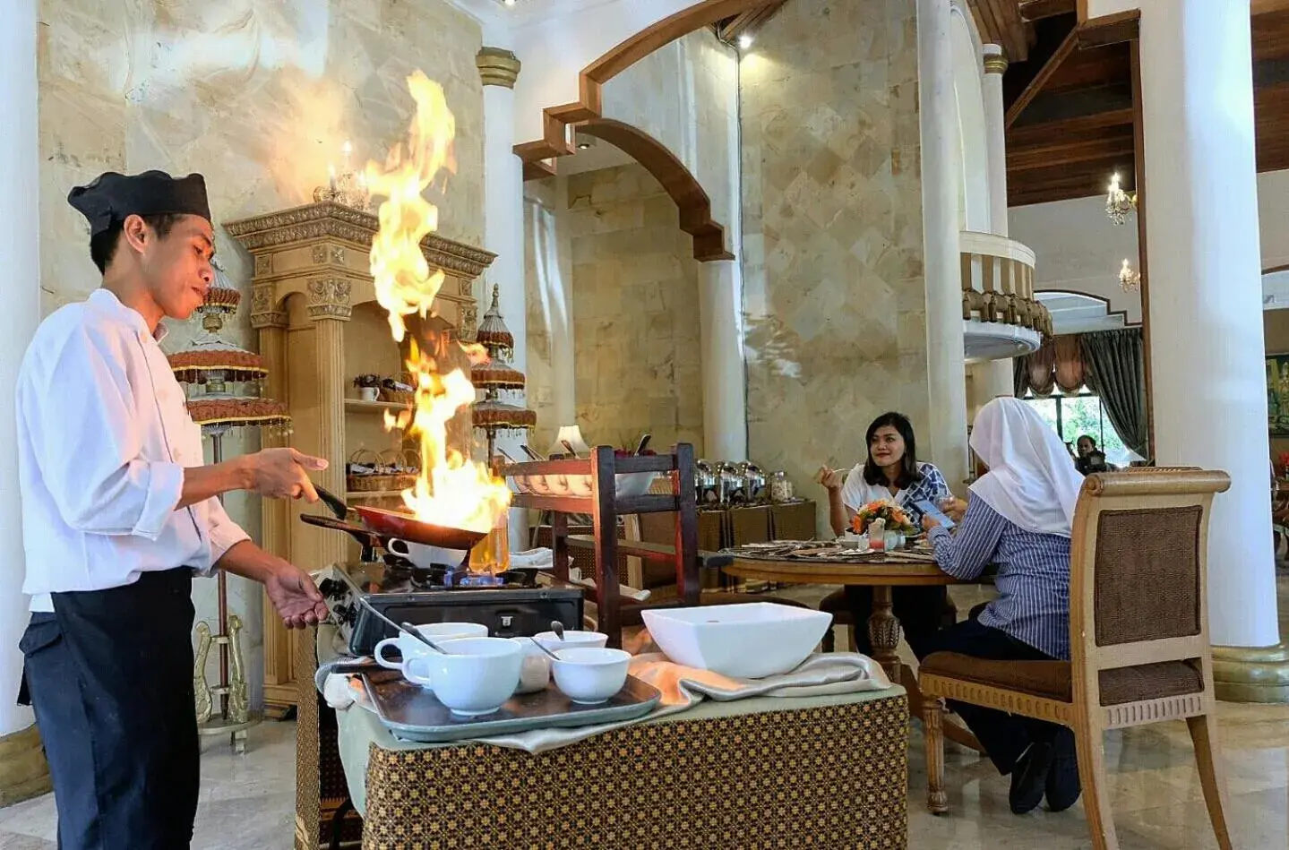 Restaurant/Places to Eat in Sarasvati Borobudur