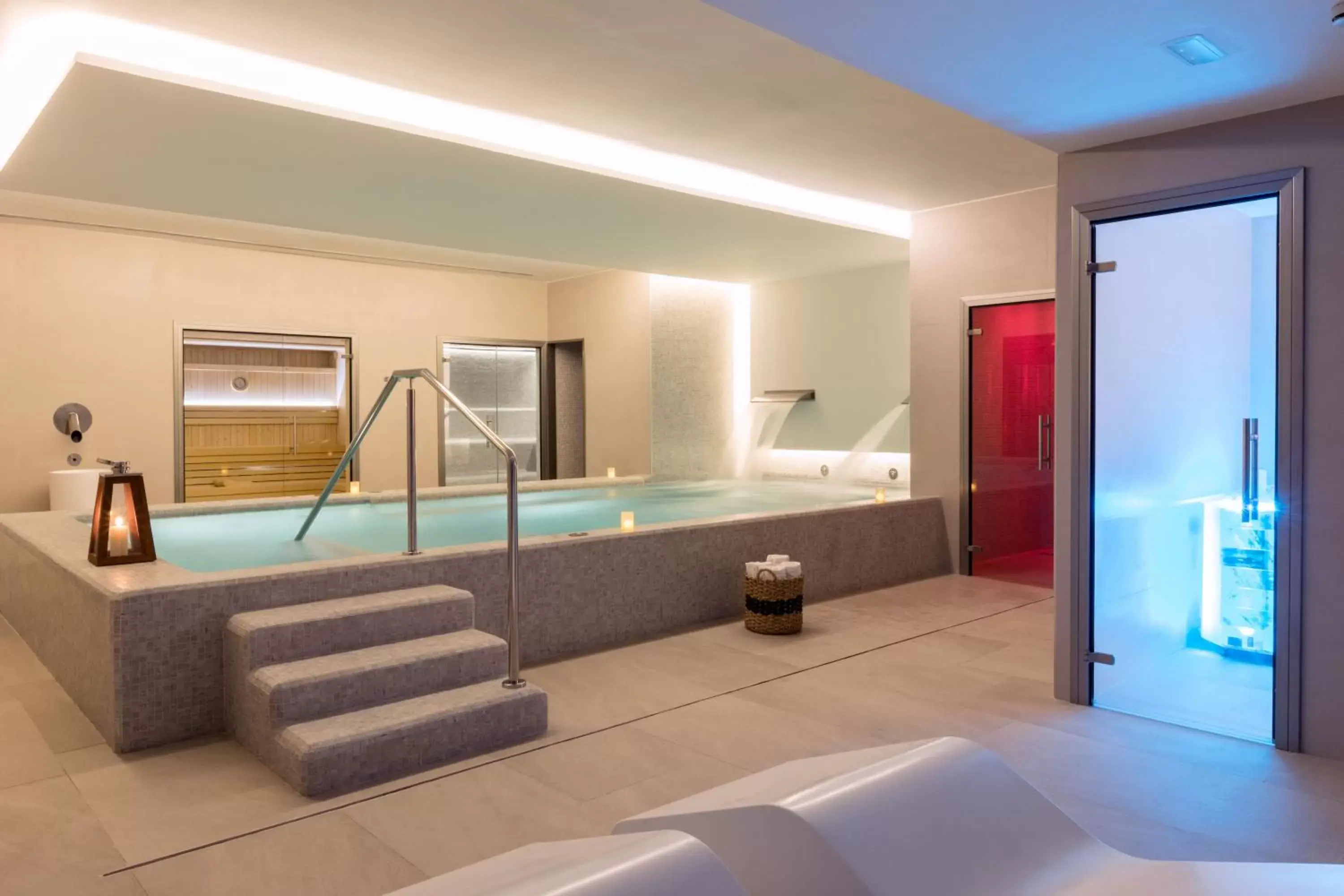 Spa and wellness centre/facilities, Swimming Pool in Bordoy Alcudia Port Suites
