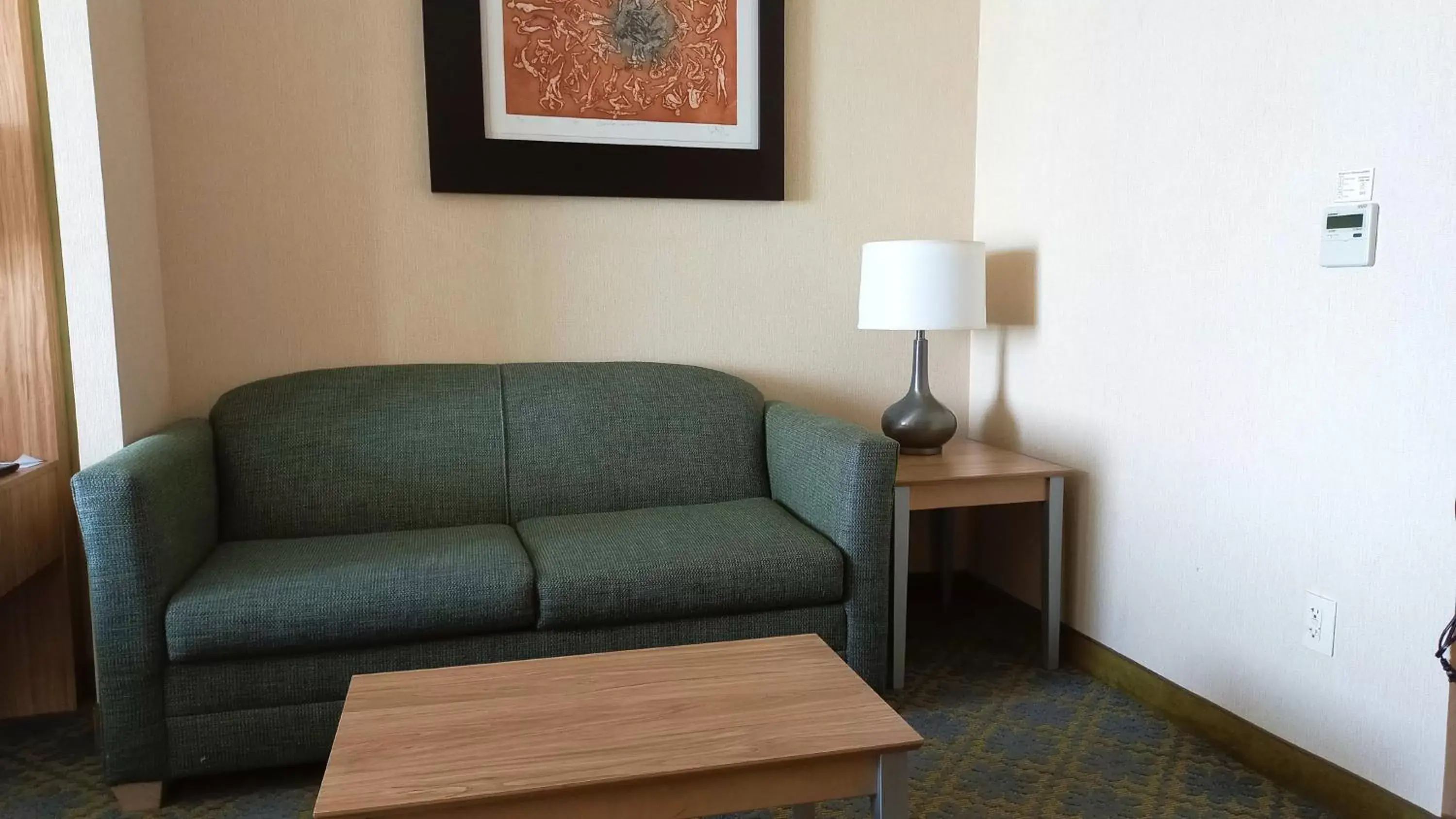Photo of the whole room, Seating Area in Holiday Inn Express & Suites Cuernavaca, an IHG Hotel