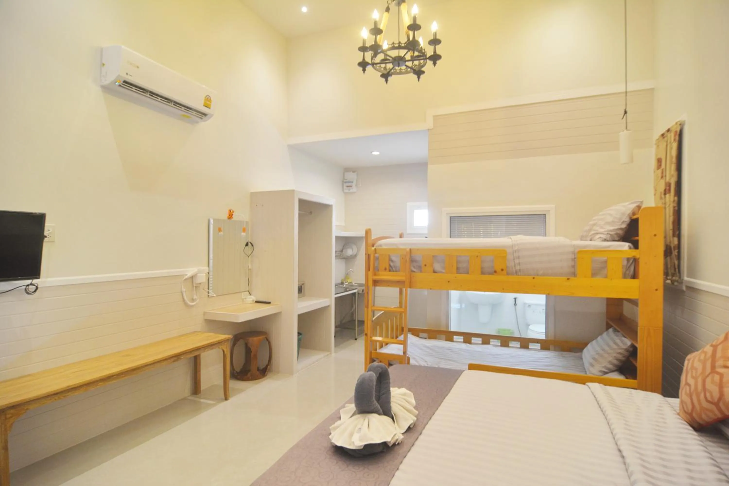 bunk bed, Bed in My Home Lantawadee Resort