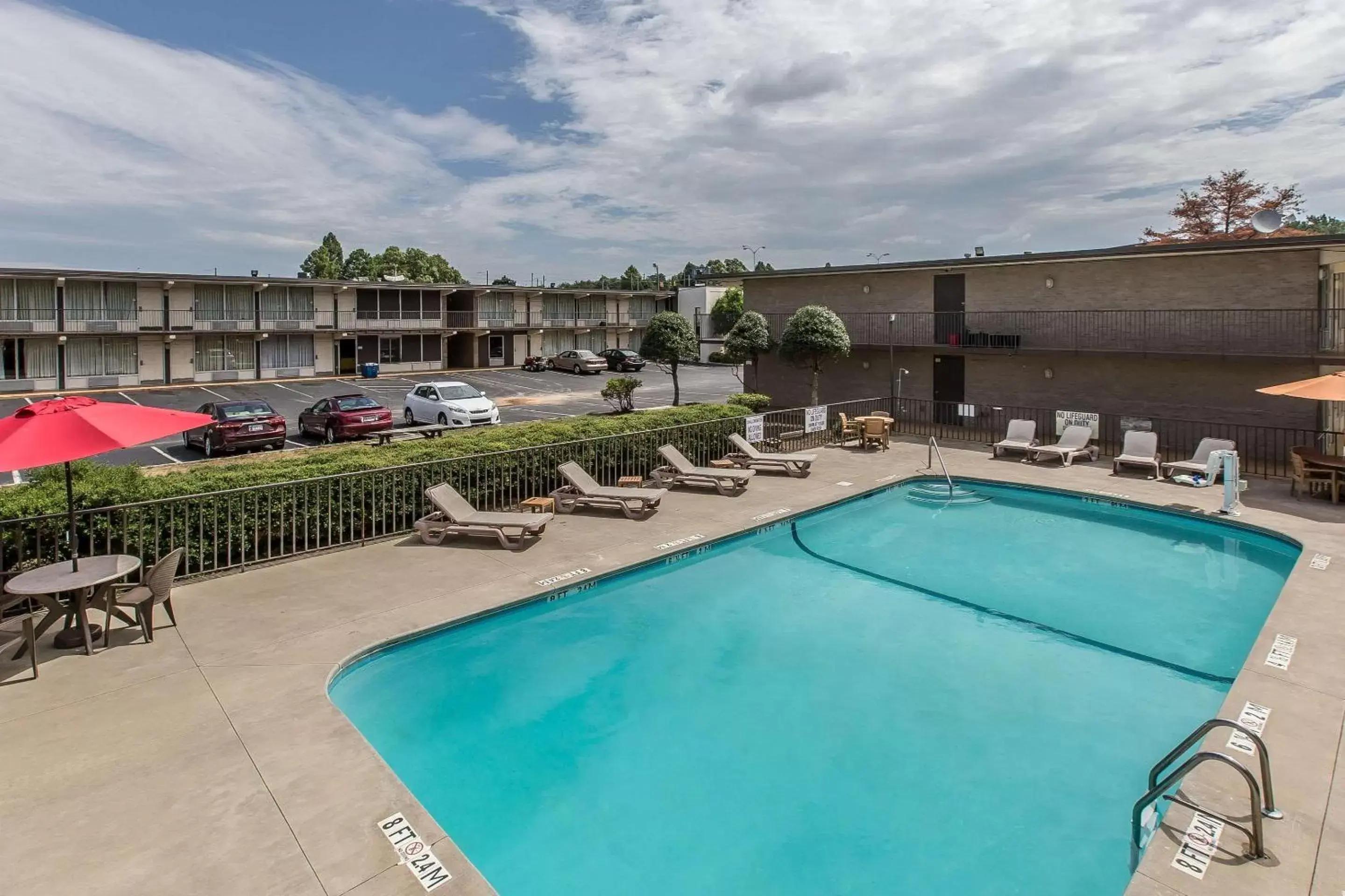 On site, Swimming Pool in Quality Inn Easley