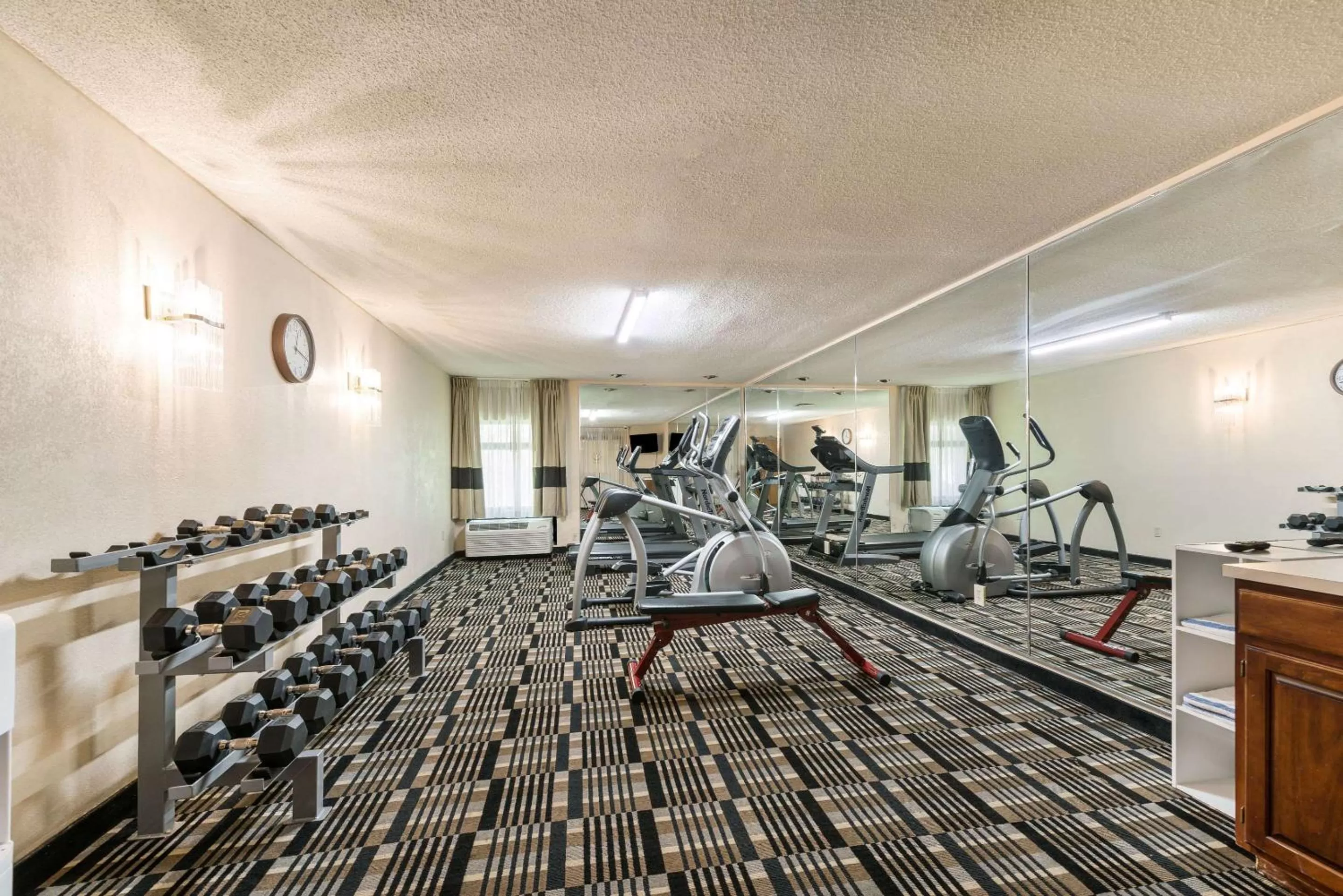 Fitness centre/facilities in Quality Inn & Suites Portage Central