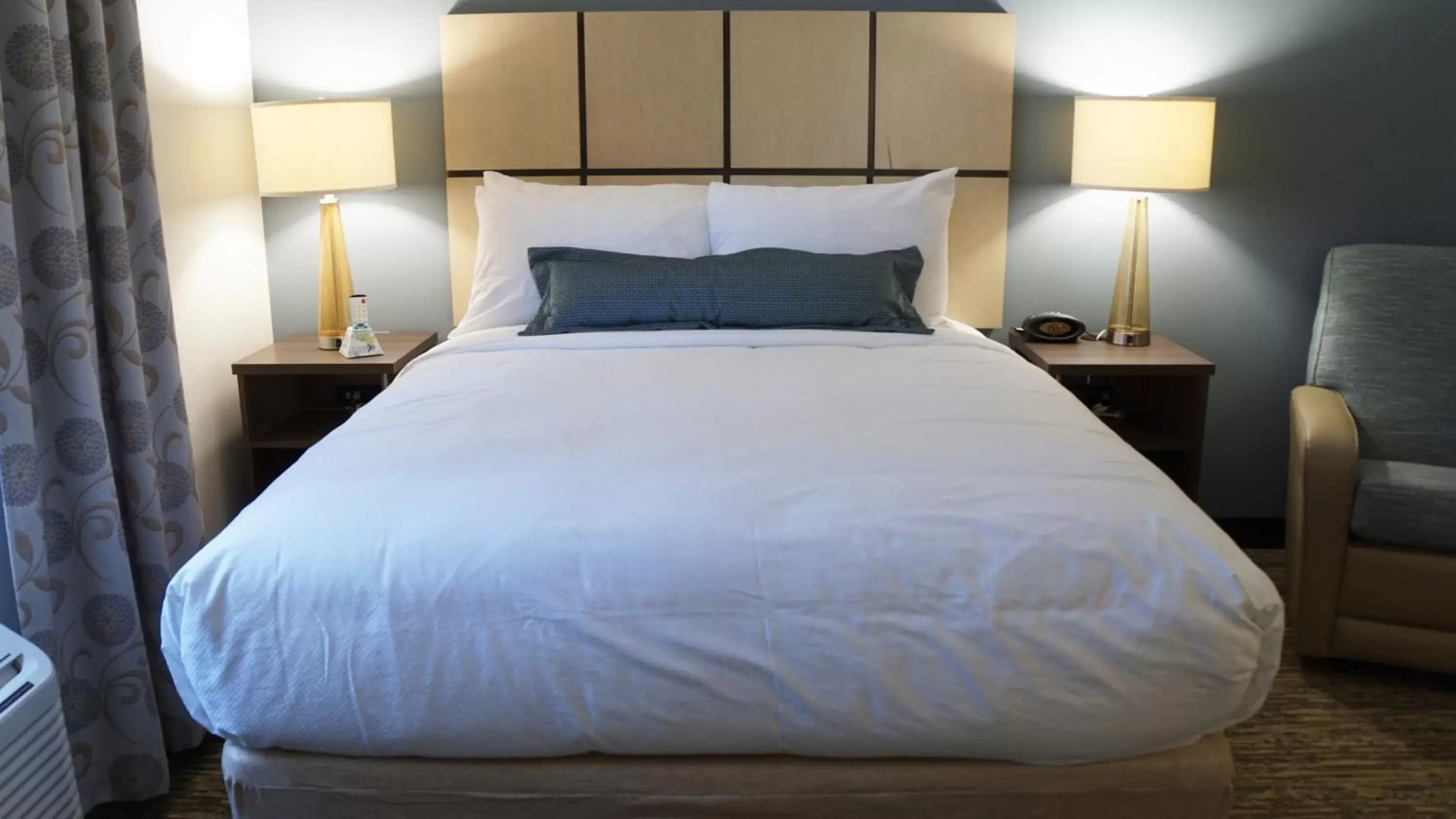 Studio with One Queen Bed in Candlewood Suites Vancouver/Camas by IHG Studio with One Queen Bed in Candlewood Suites Vancouver/Camas by IHG
