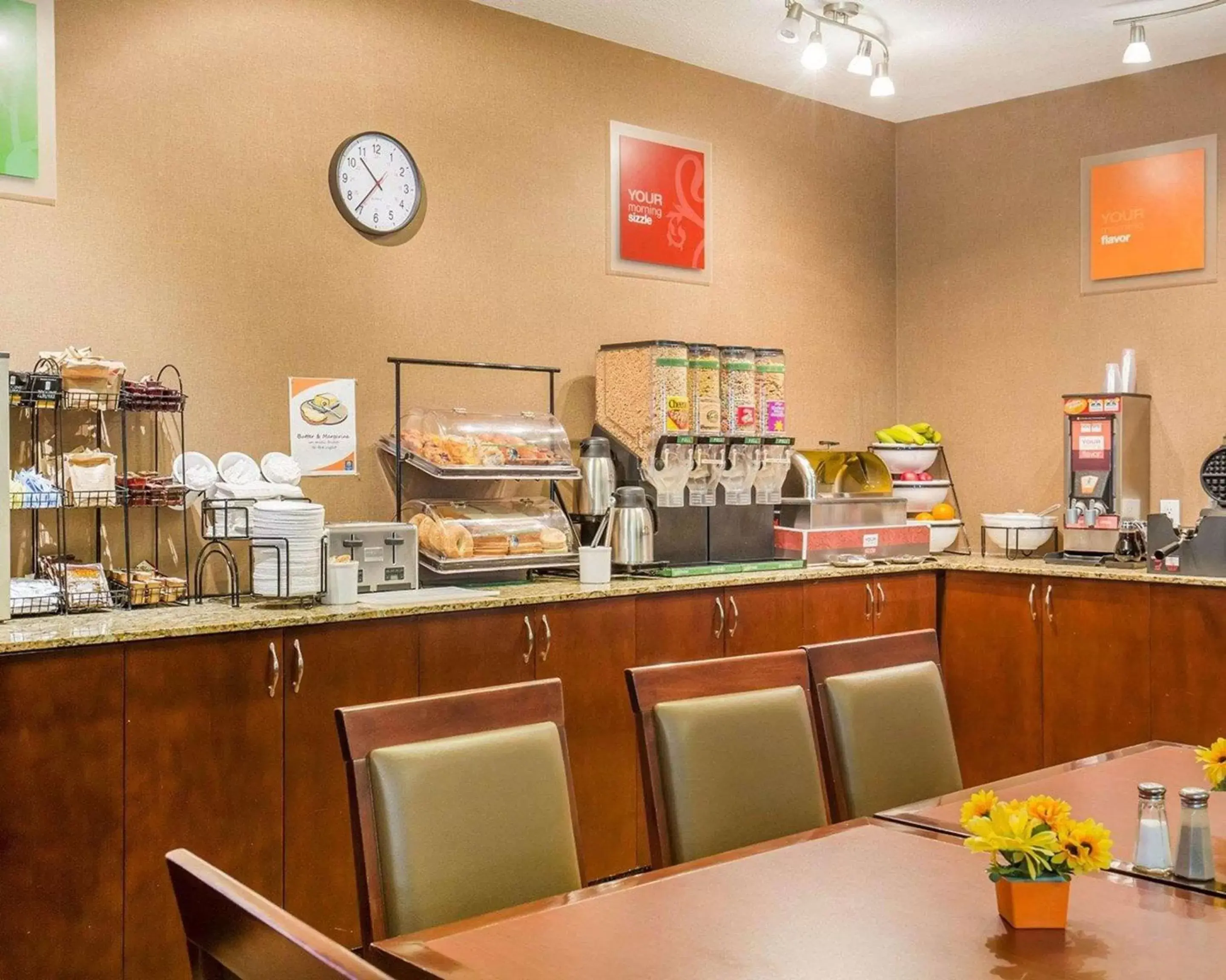 Restaurant/Places to Eat in Comfort Inn & Suites Airdrie