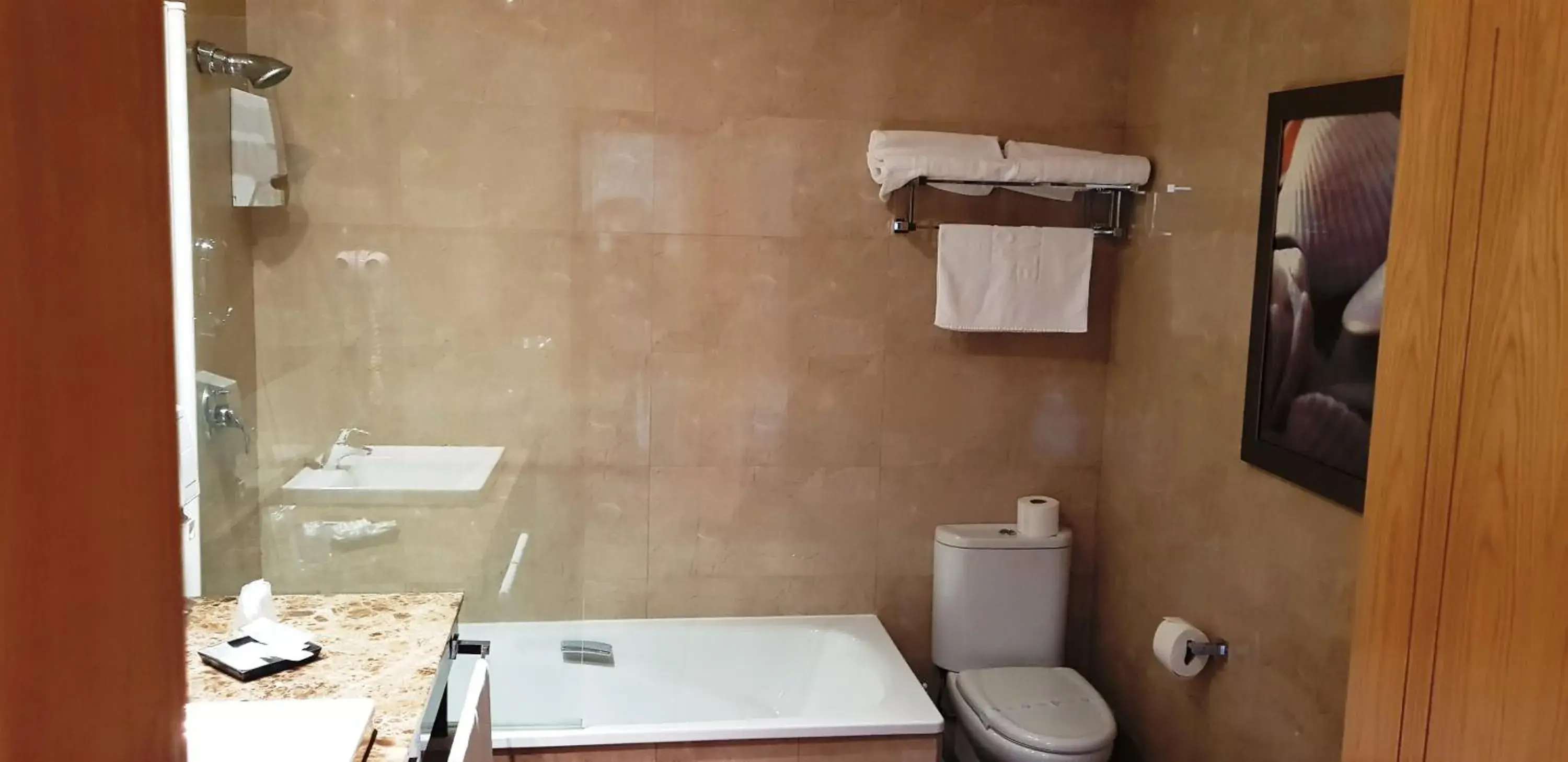 Bathroom in Hotel Restaurante El Vall
