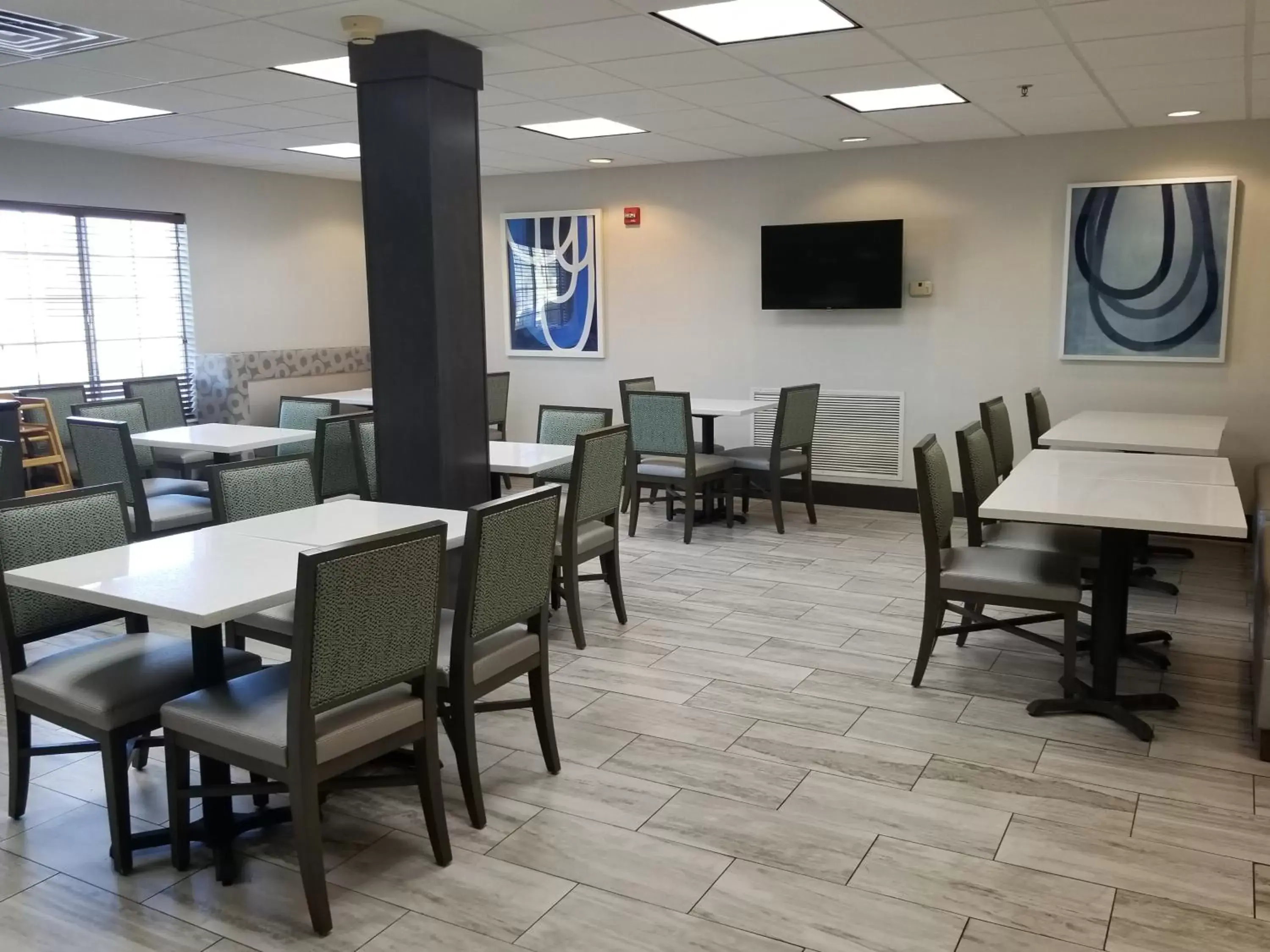 Dining area, Restaurant/Places to Eat in Wingate by Wyndham Port Wentworth Savannah Area
