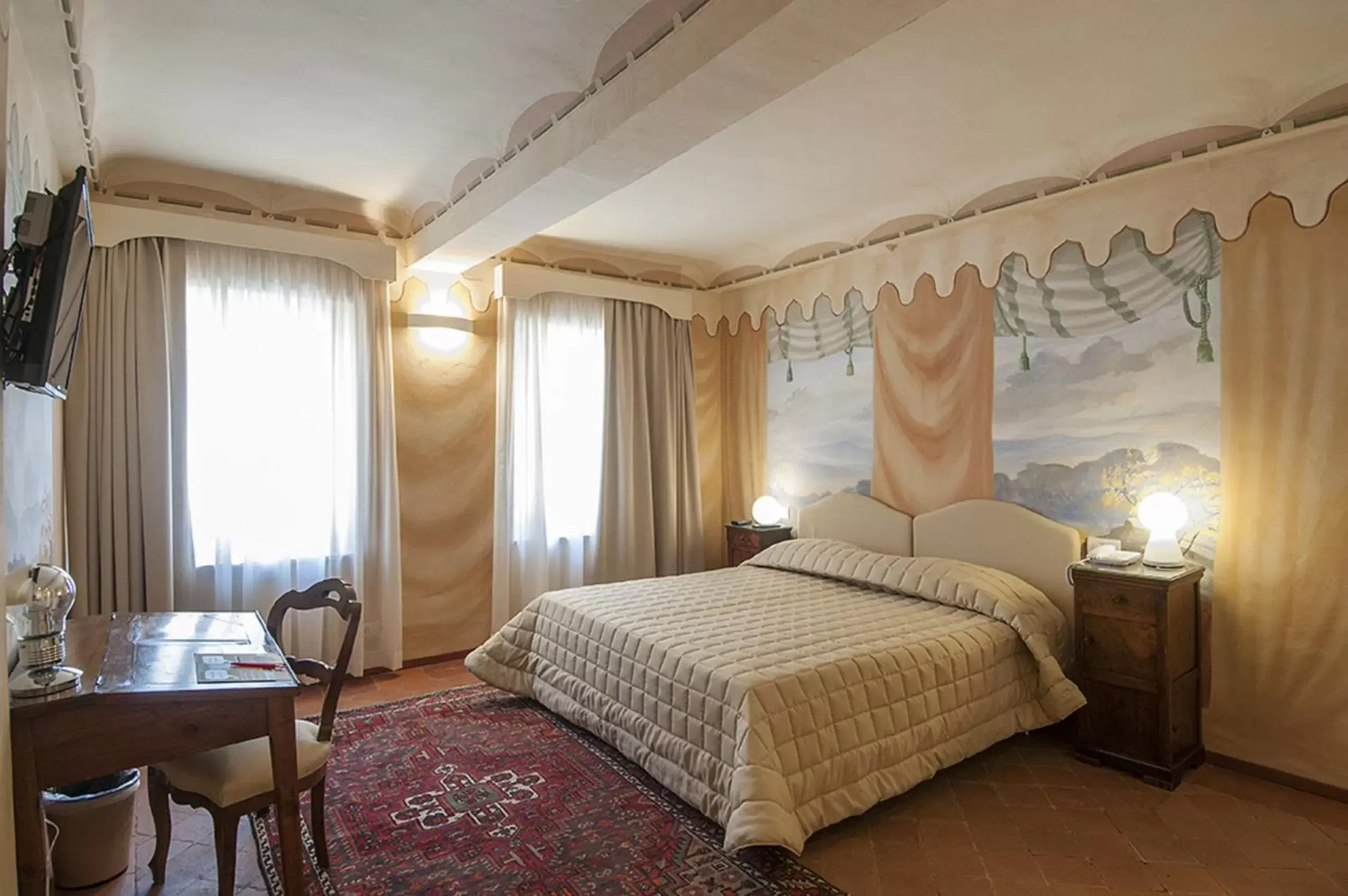 Photo of the whole room, Bed in Hotel Alla Corte degli Angeli