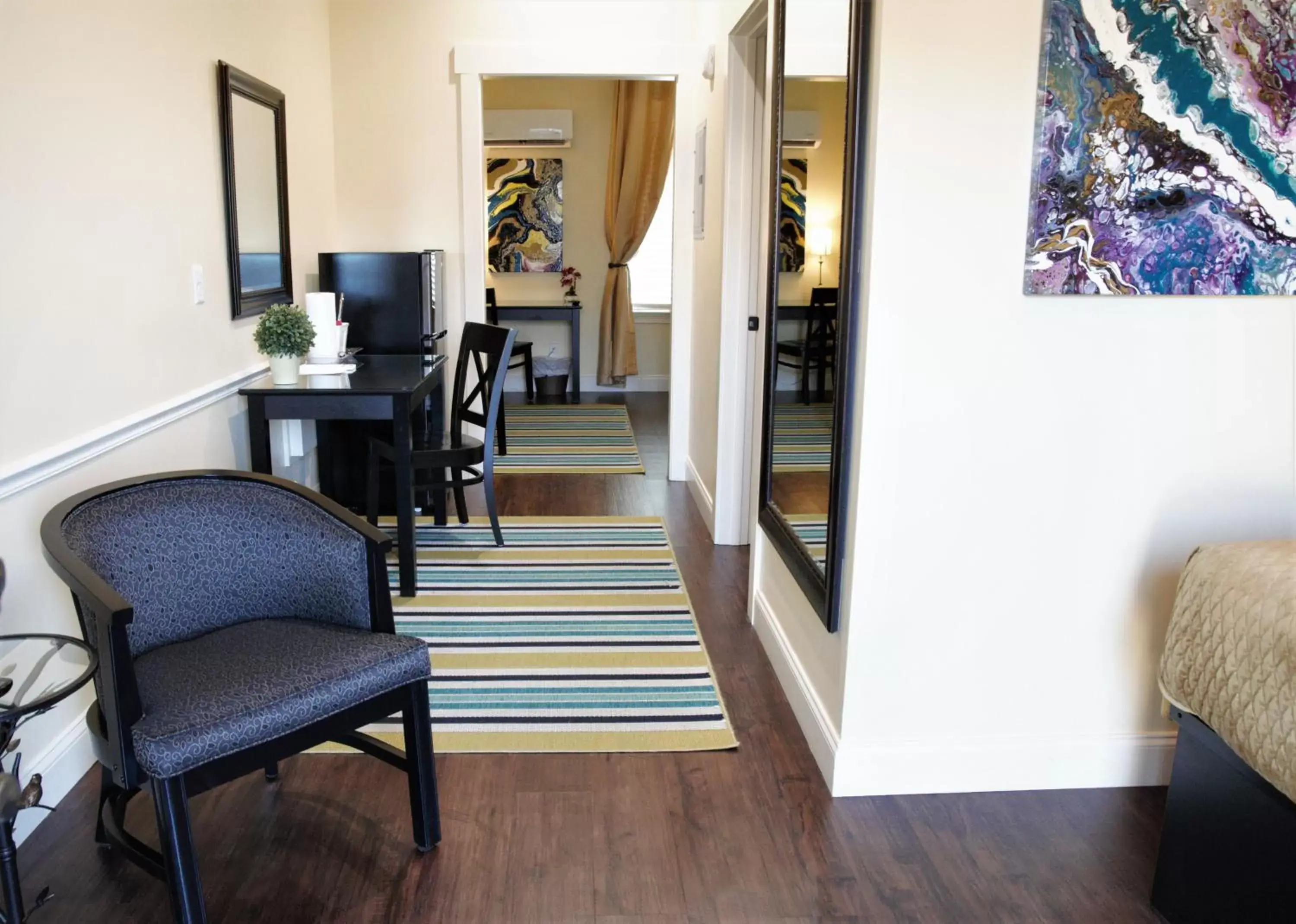 Seating area, Lobby/Reception in 30-A Inn & Suites