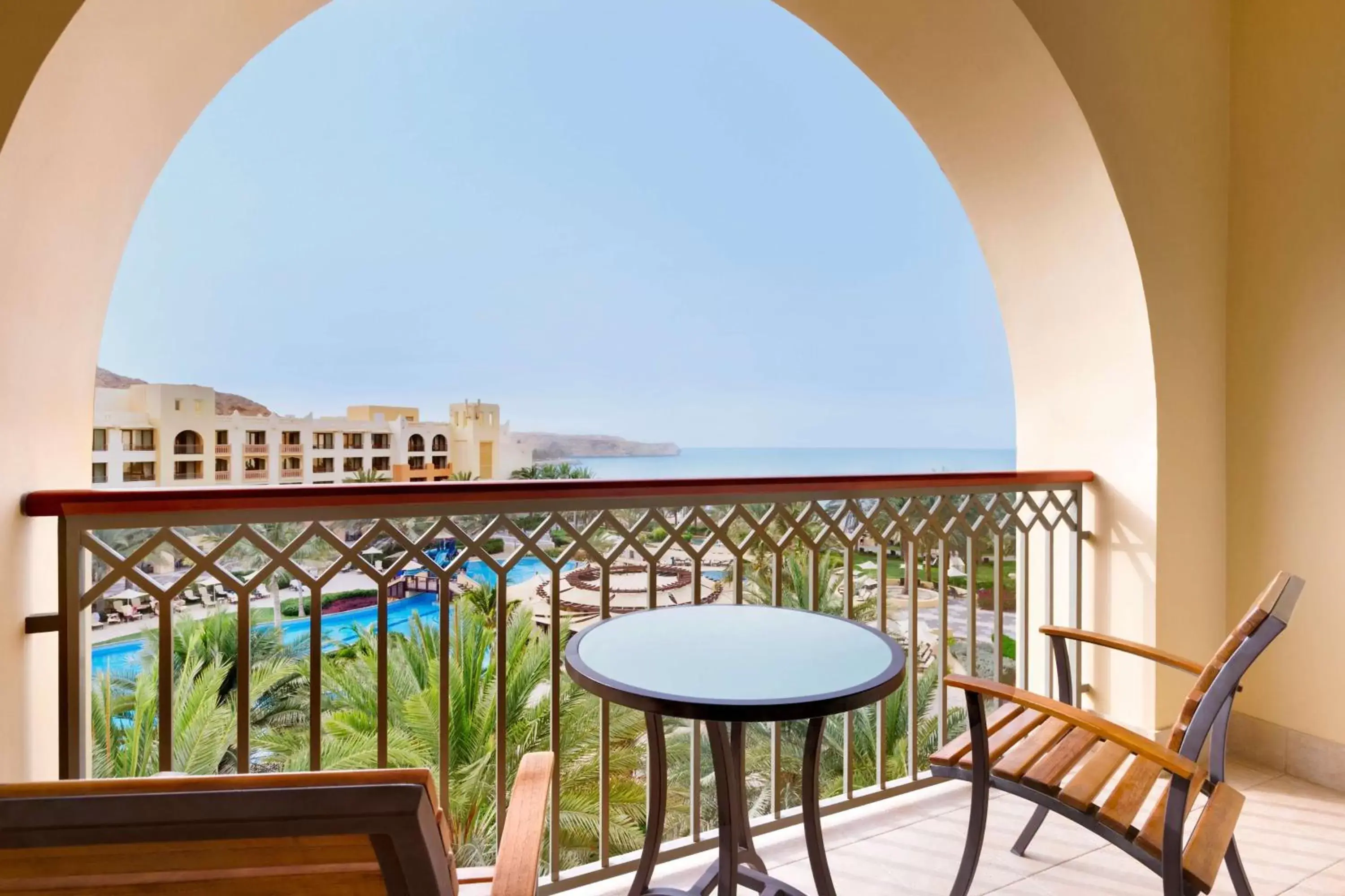 Photo of the whole room, Balcony/Terrace in Shangri-La Barr Al Jissah, Muscat