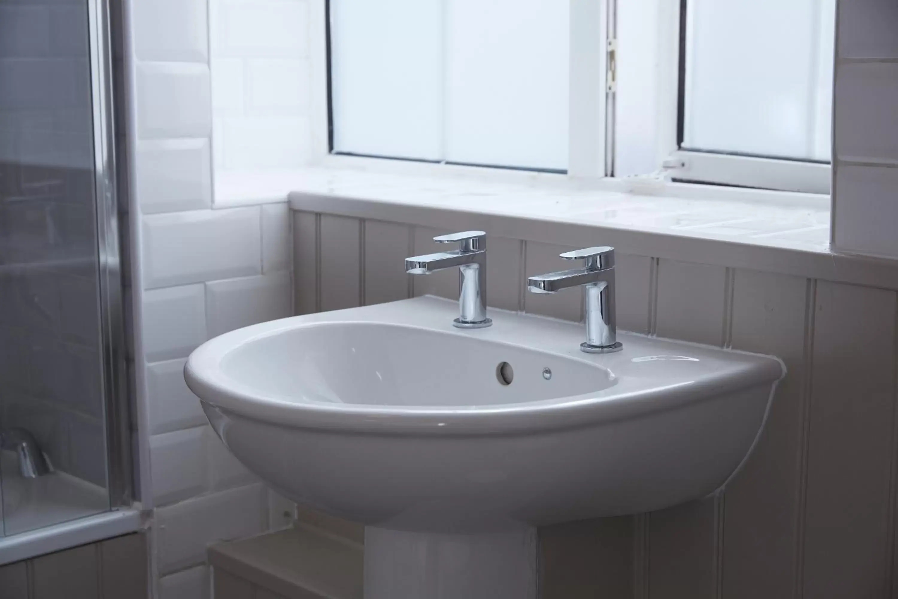 Bathroom in Corner House Inn by Greene King Inns