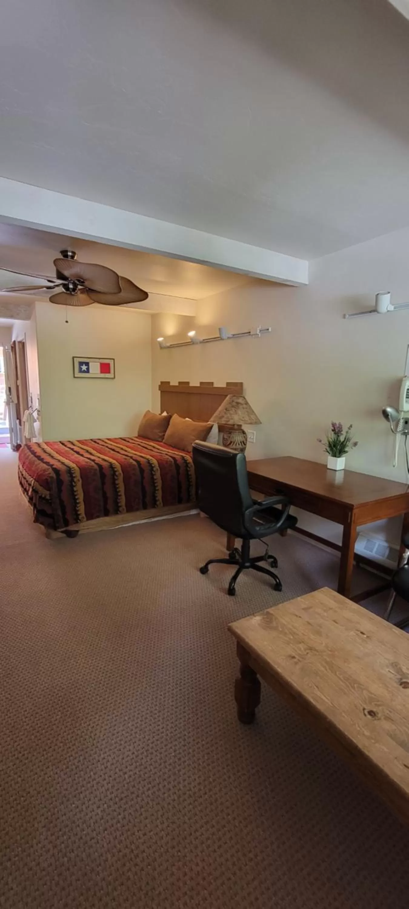 Bedroom in Hot Springs Inn