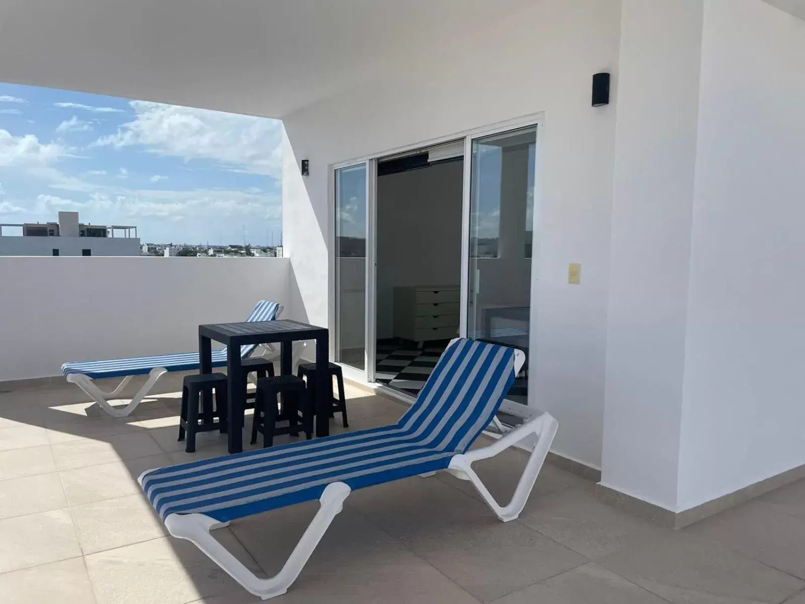 Balcony/Terrace in WINDAY HOTEL - Cerca 5a Avenida