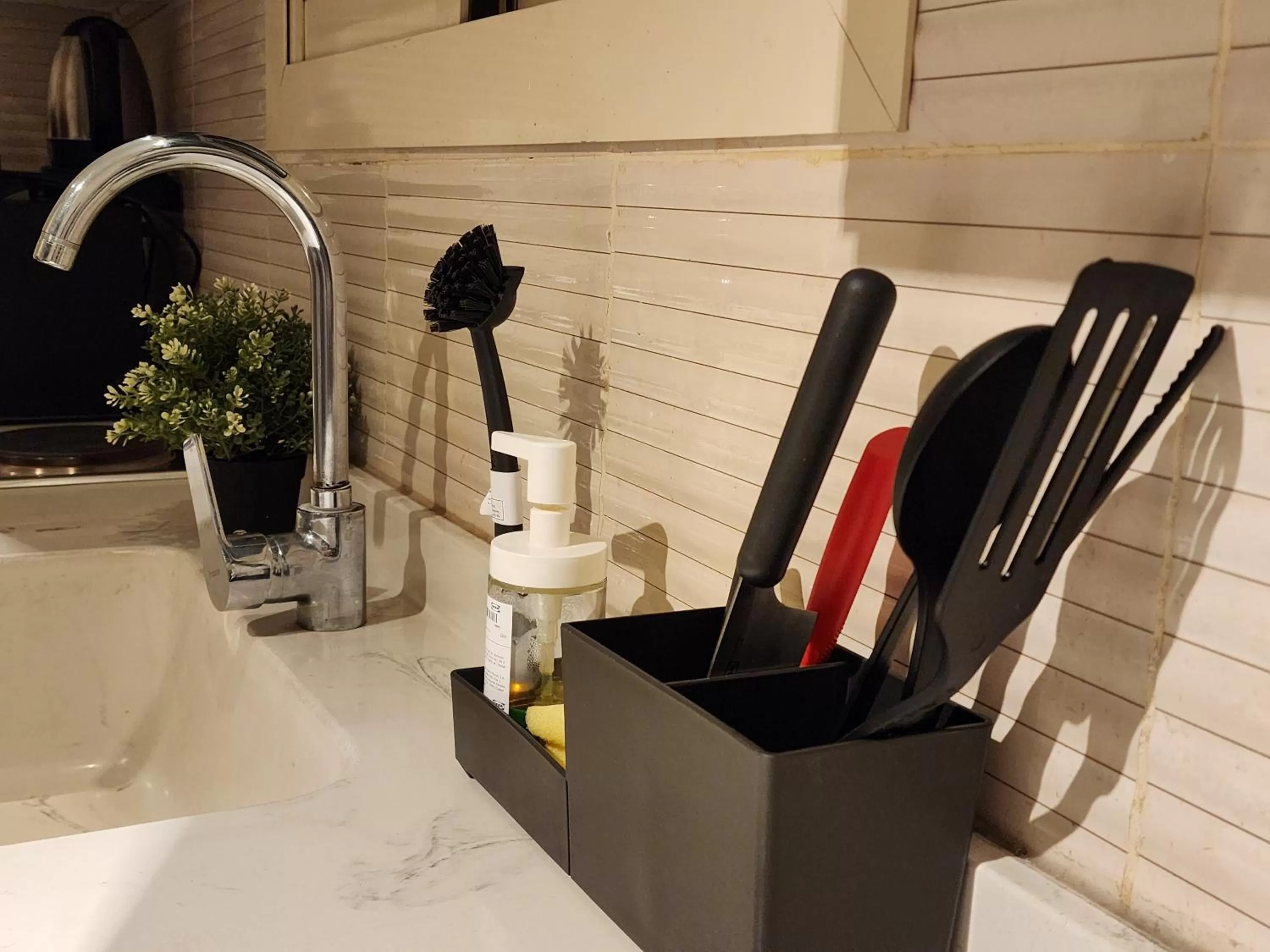 Kitchen or kitchenette in Rasis Serviced Apartments