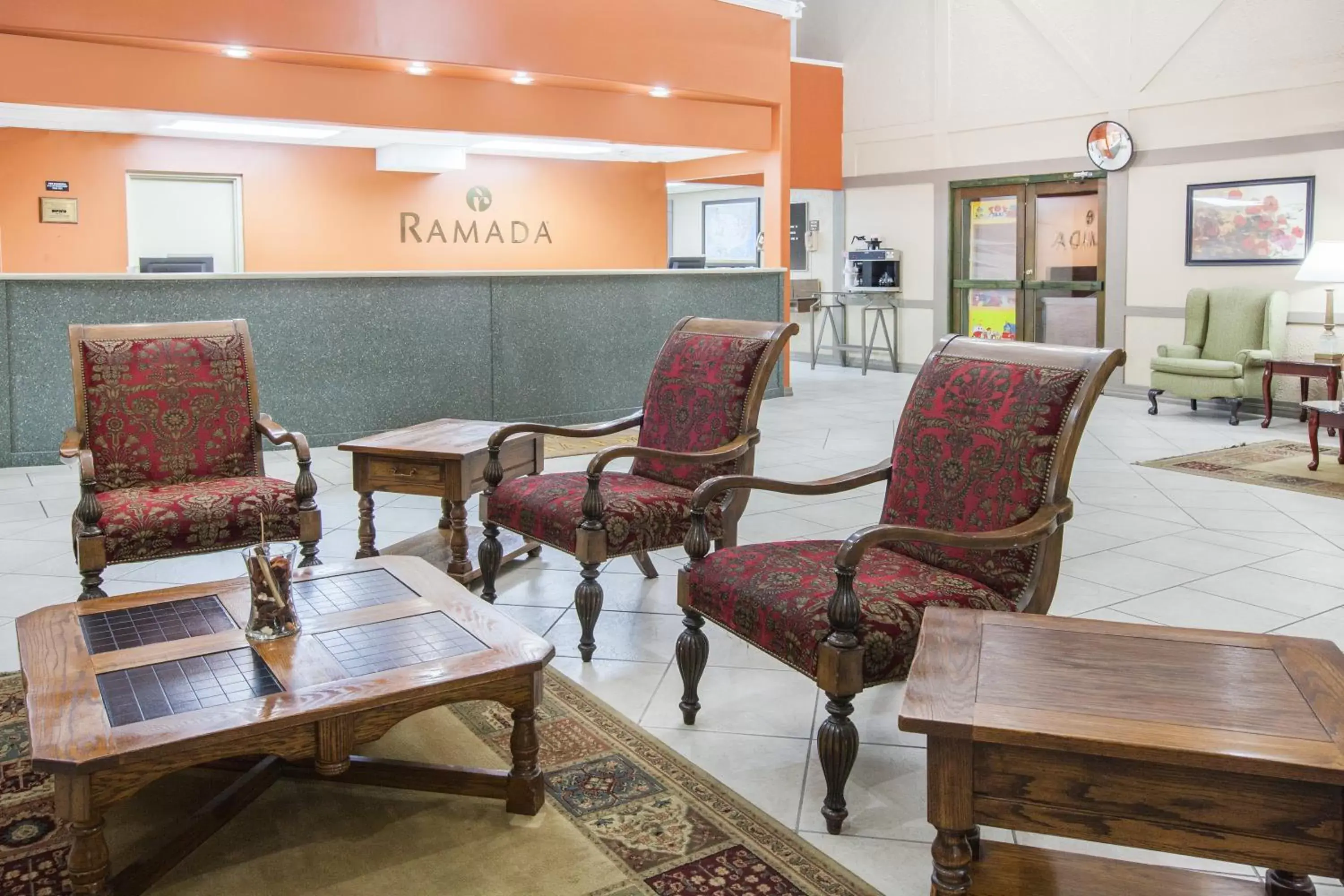 Lobby or reception in Ramada by Wyndham Mountain Home