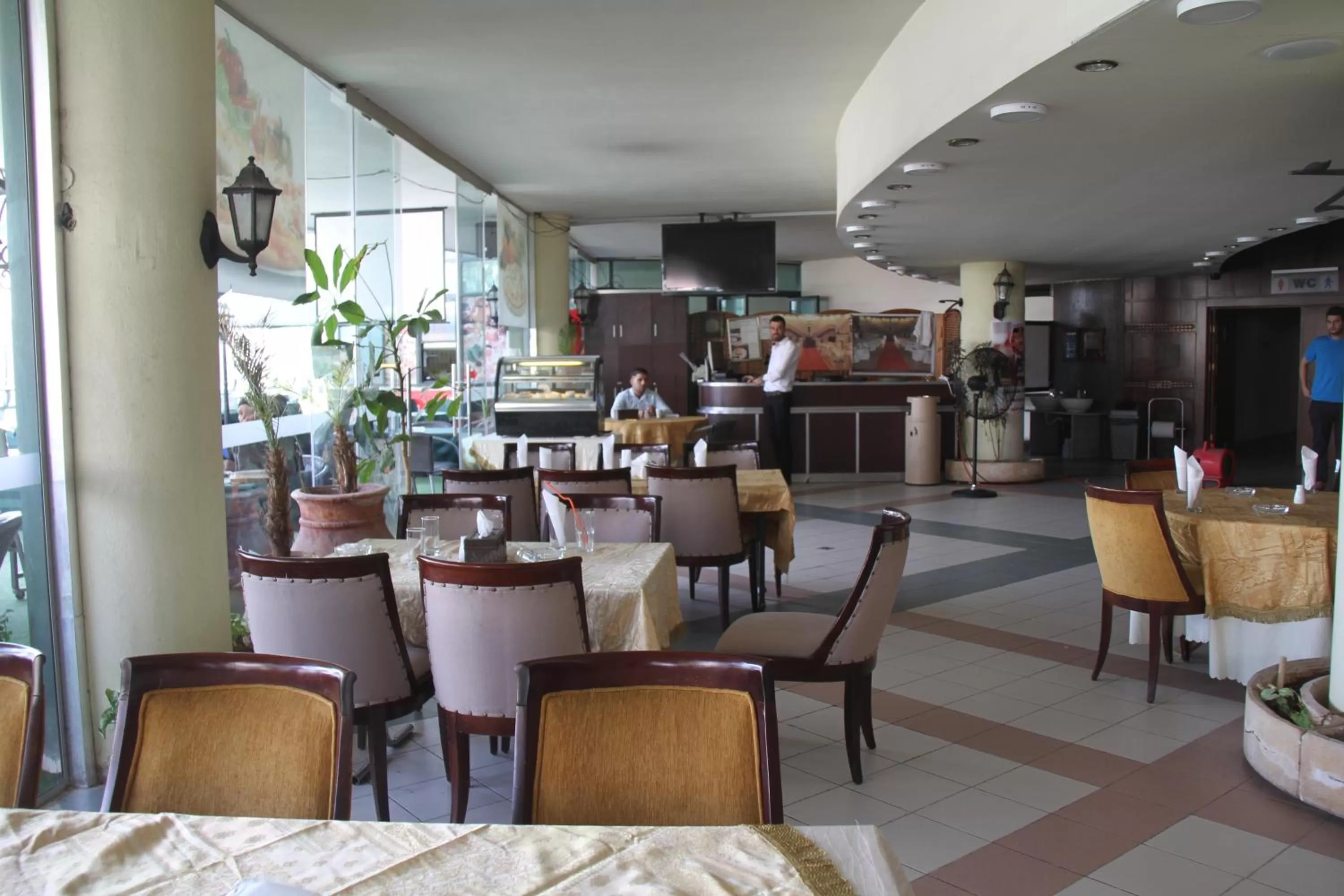 Restaurant/Places to Eat in Saleem Afandi Hotel