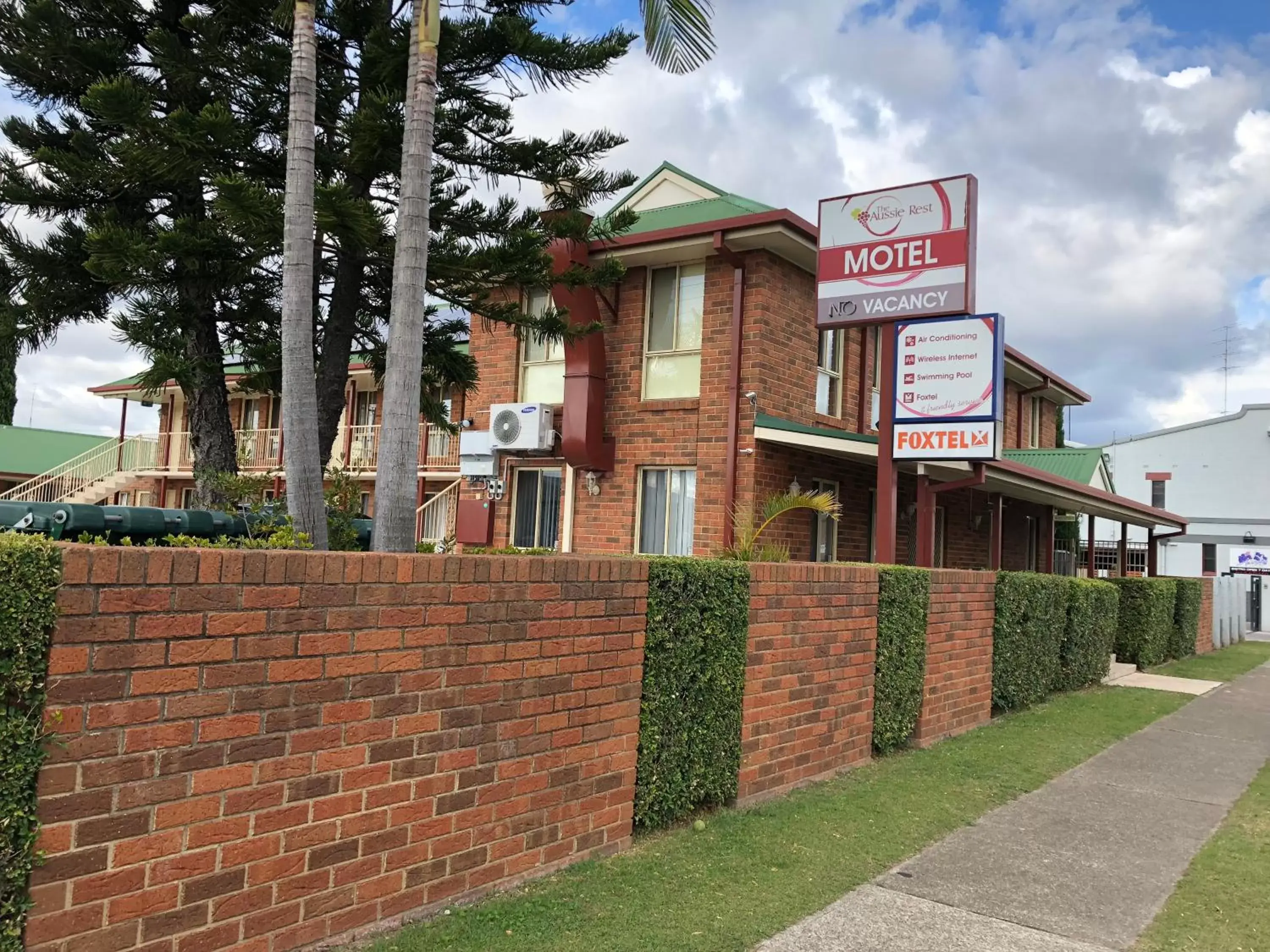 Street view, Property Building in Aussie Rest Motel